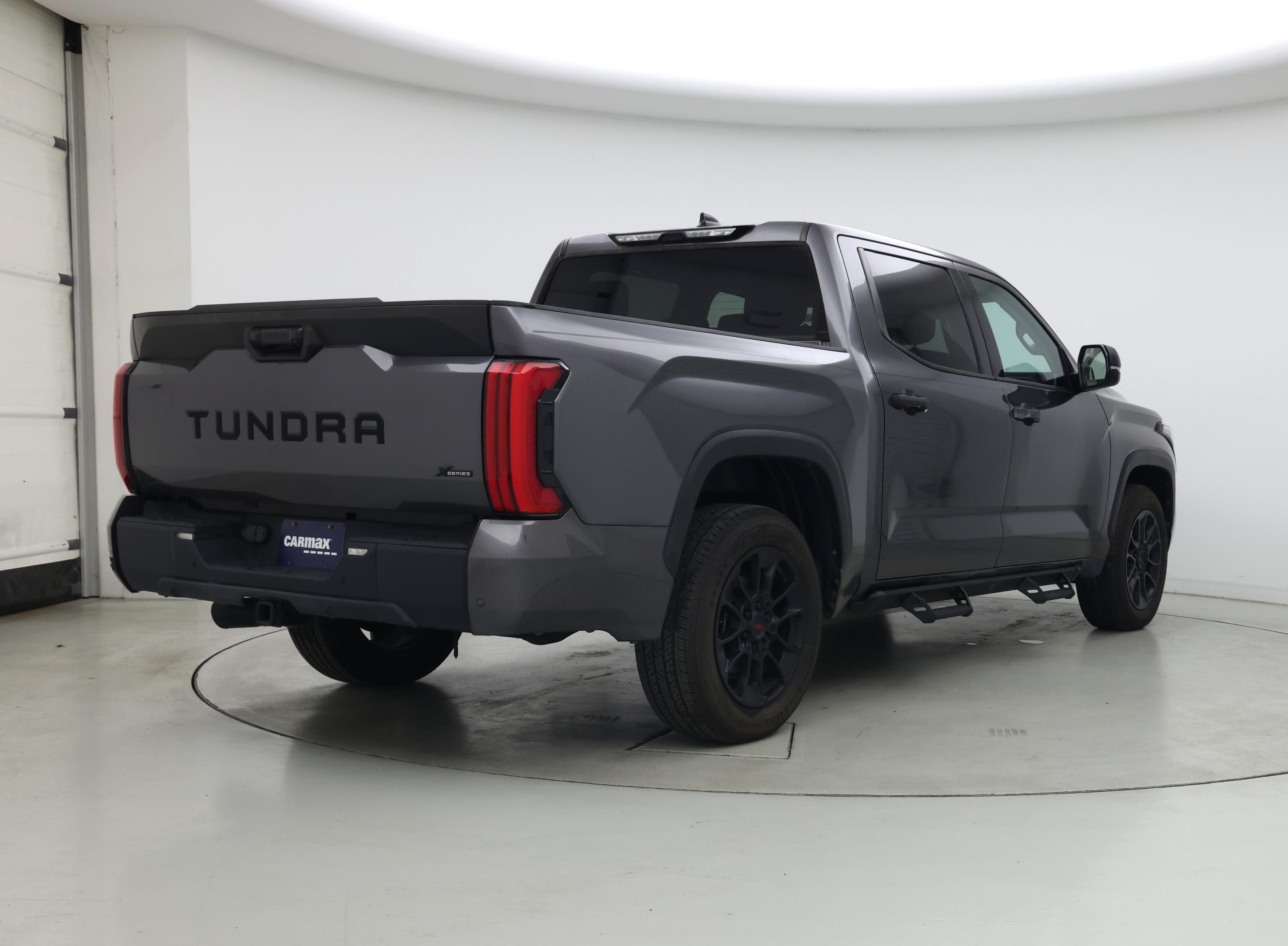 Thumbnail: 2022 Toyota Tundra - 8