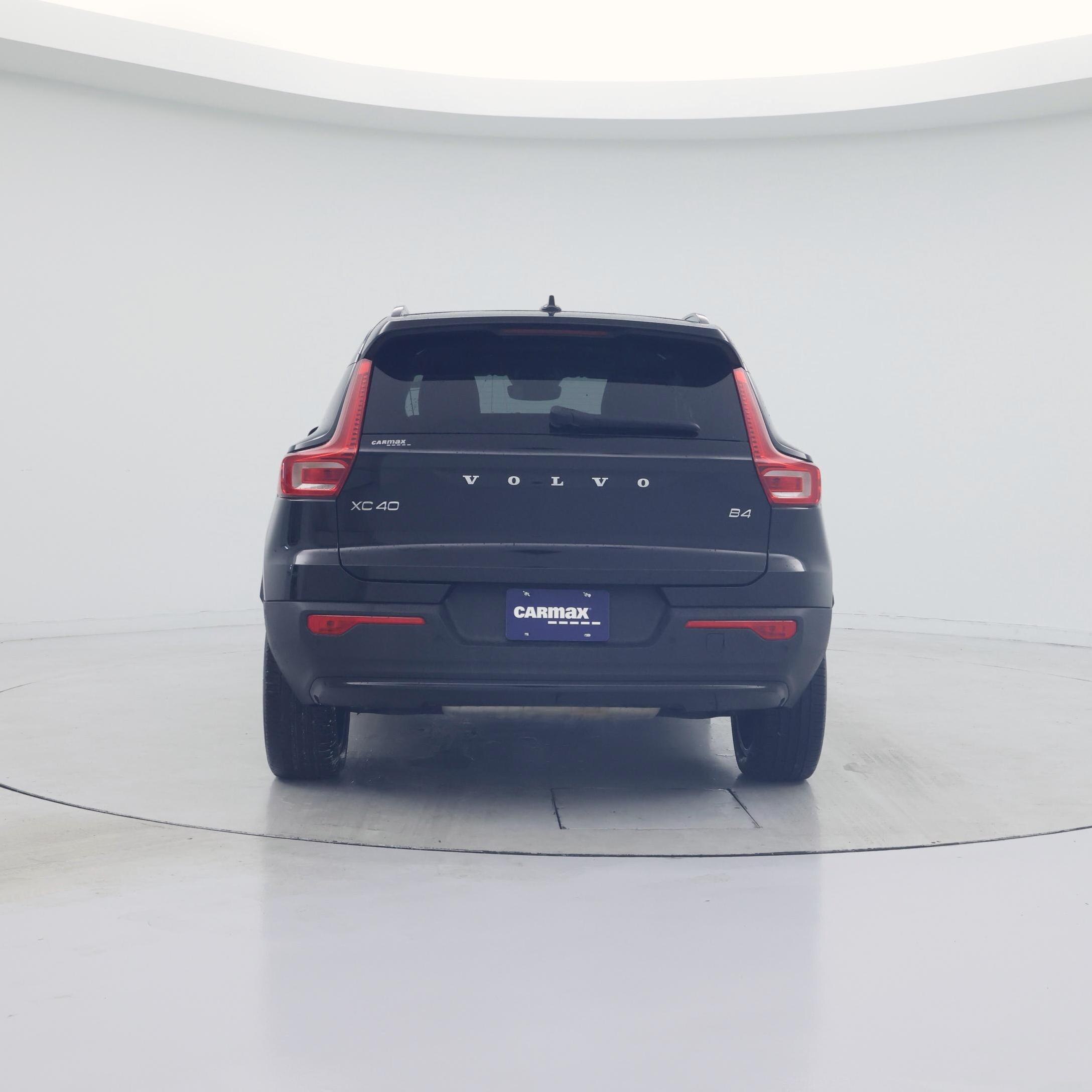 Thumbnail: 2023 Volvo XC40 - 6