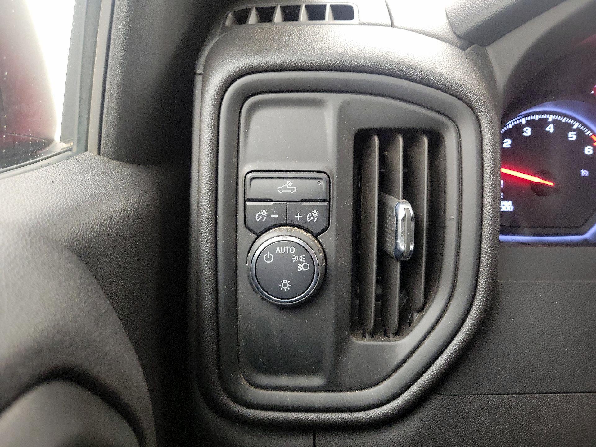 Thumbnail: 2024 Chevrolet Silverado 1500 - 13