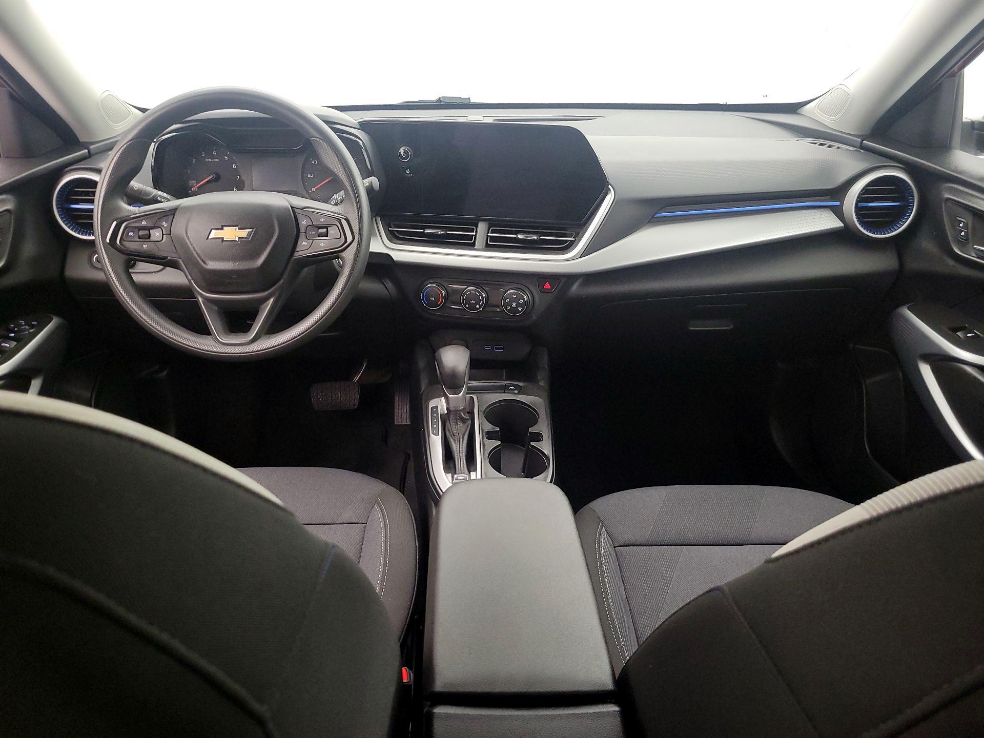 Thumbnail: 2024 Chevrolet Trax - 9
