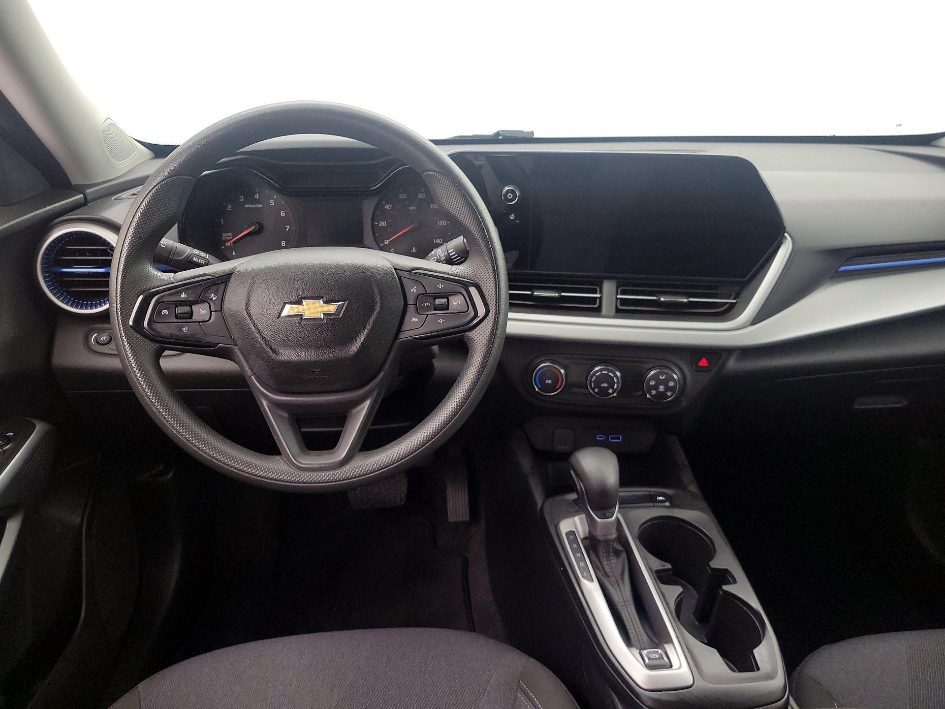 Thumbnail: 2024 Chevrolet Trax - 10