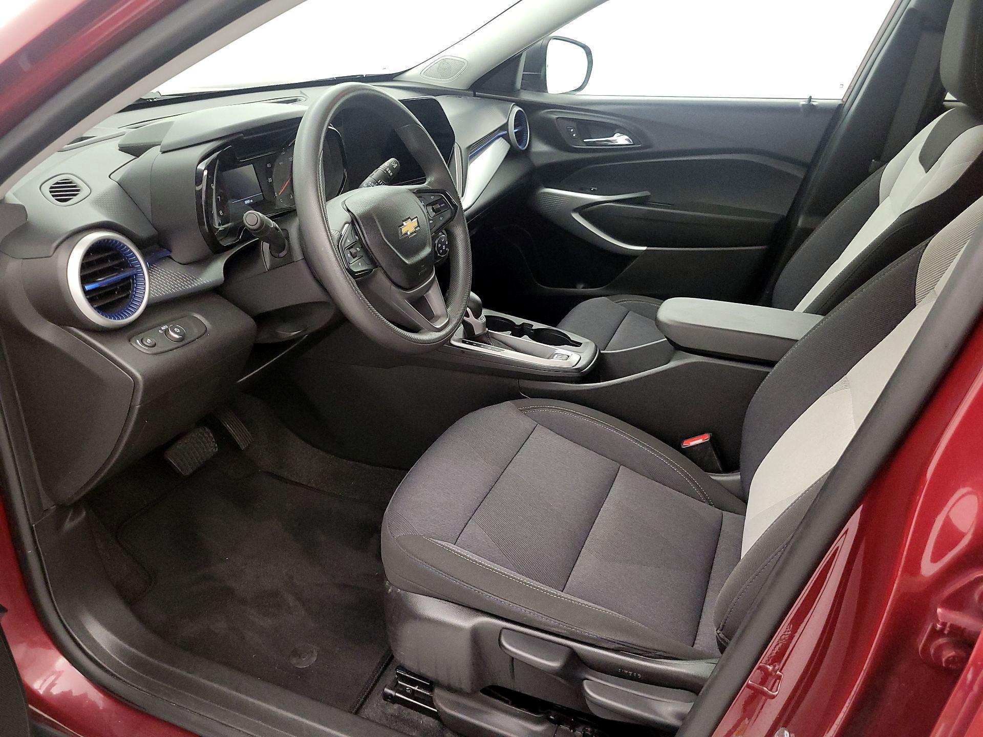 Thumbnail: 2024 Chevrolet Trax - 11
