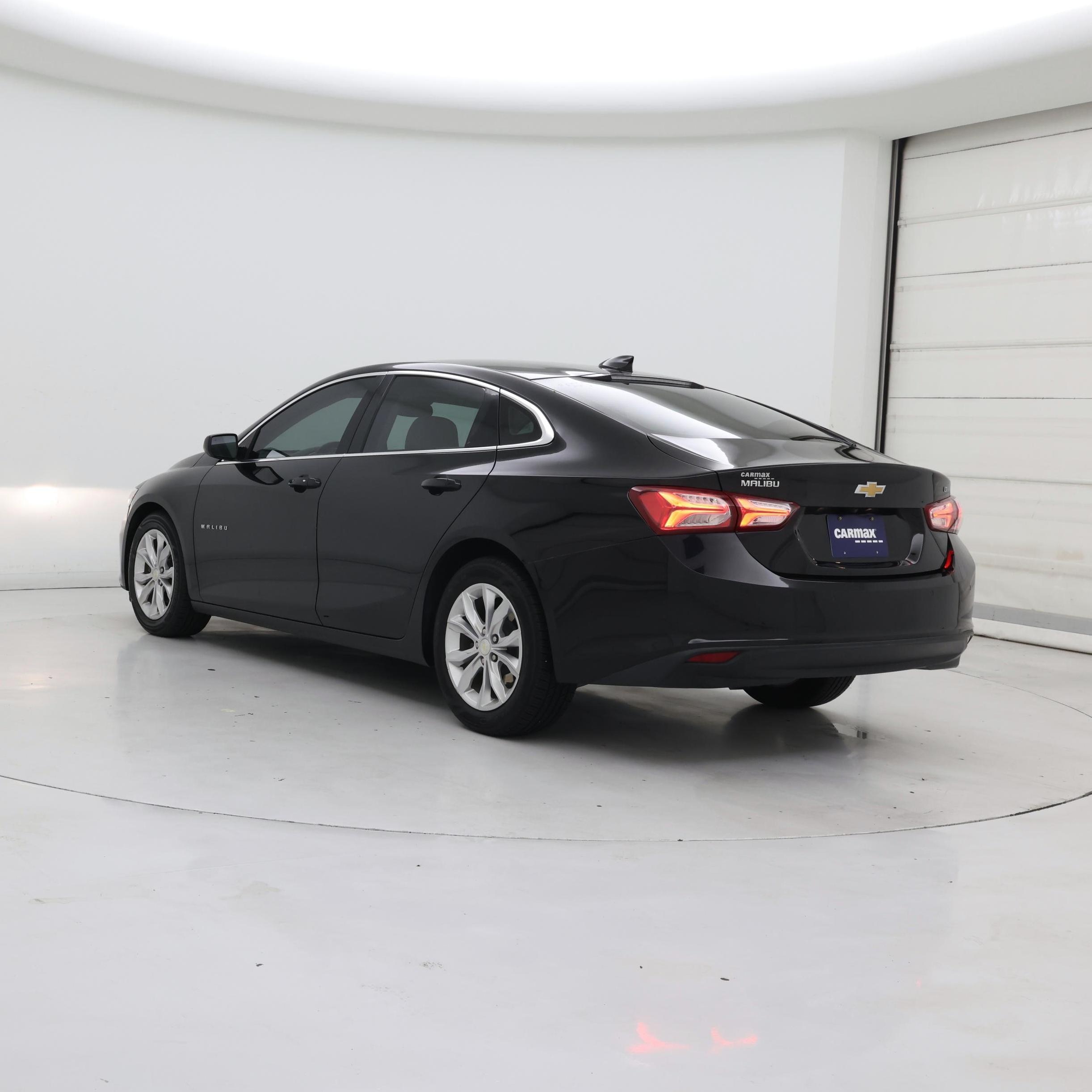 Thumbnail: 2021 Chevrolet Malibu - 2