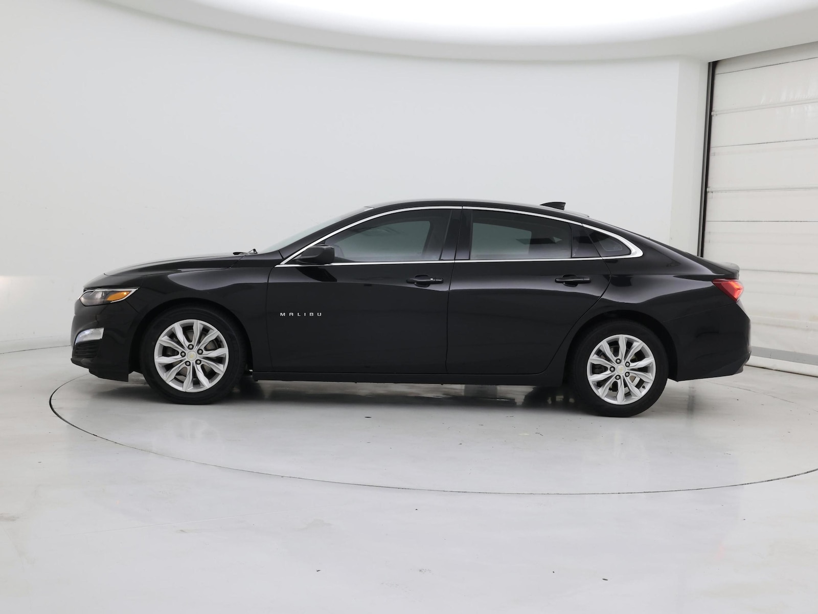 2021 Chevrolet Malibu 1LT - Photo 4