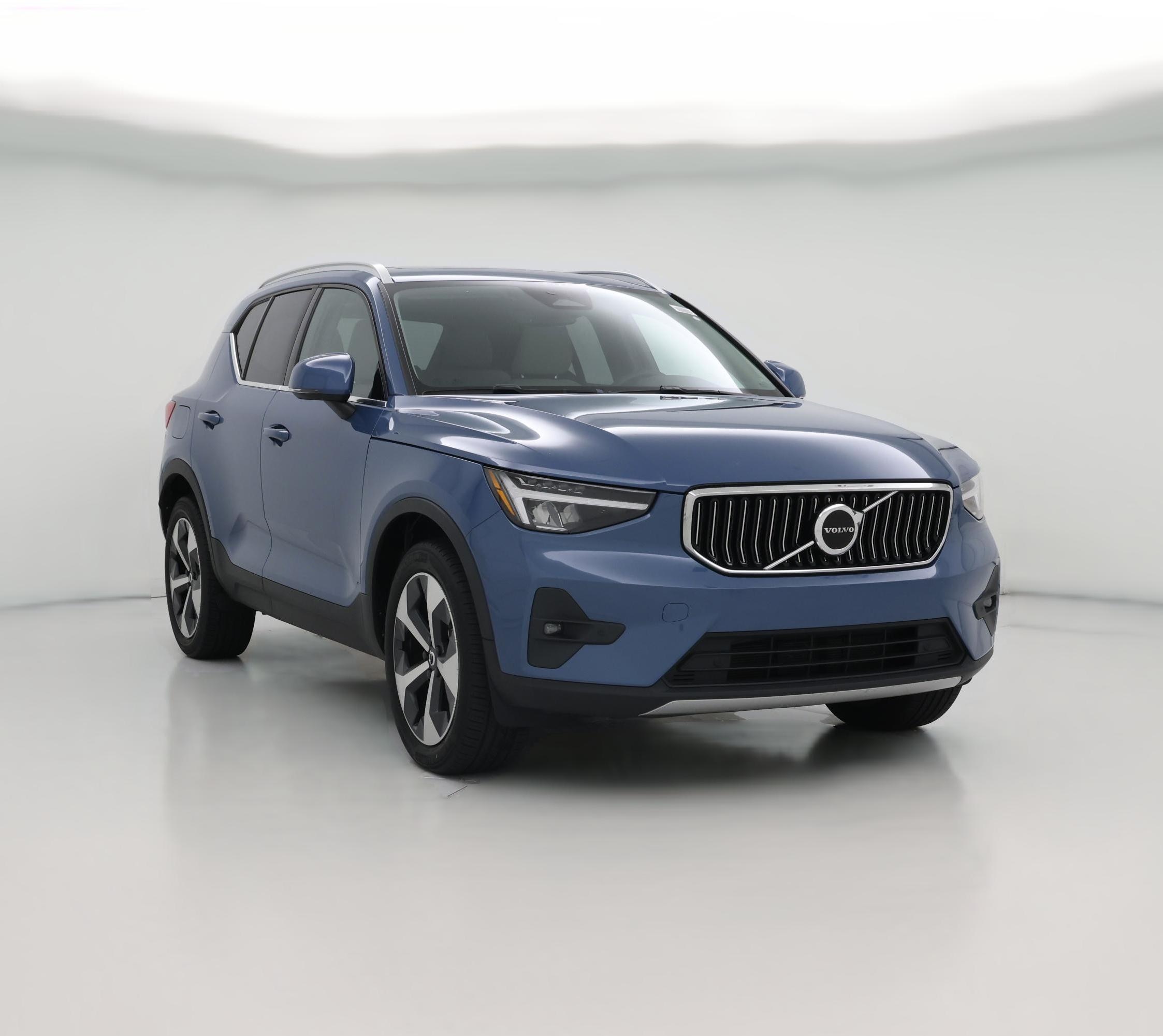 Thumbnail: 2023 Volvo XC40 - 1