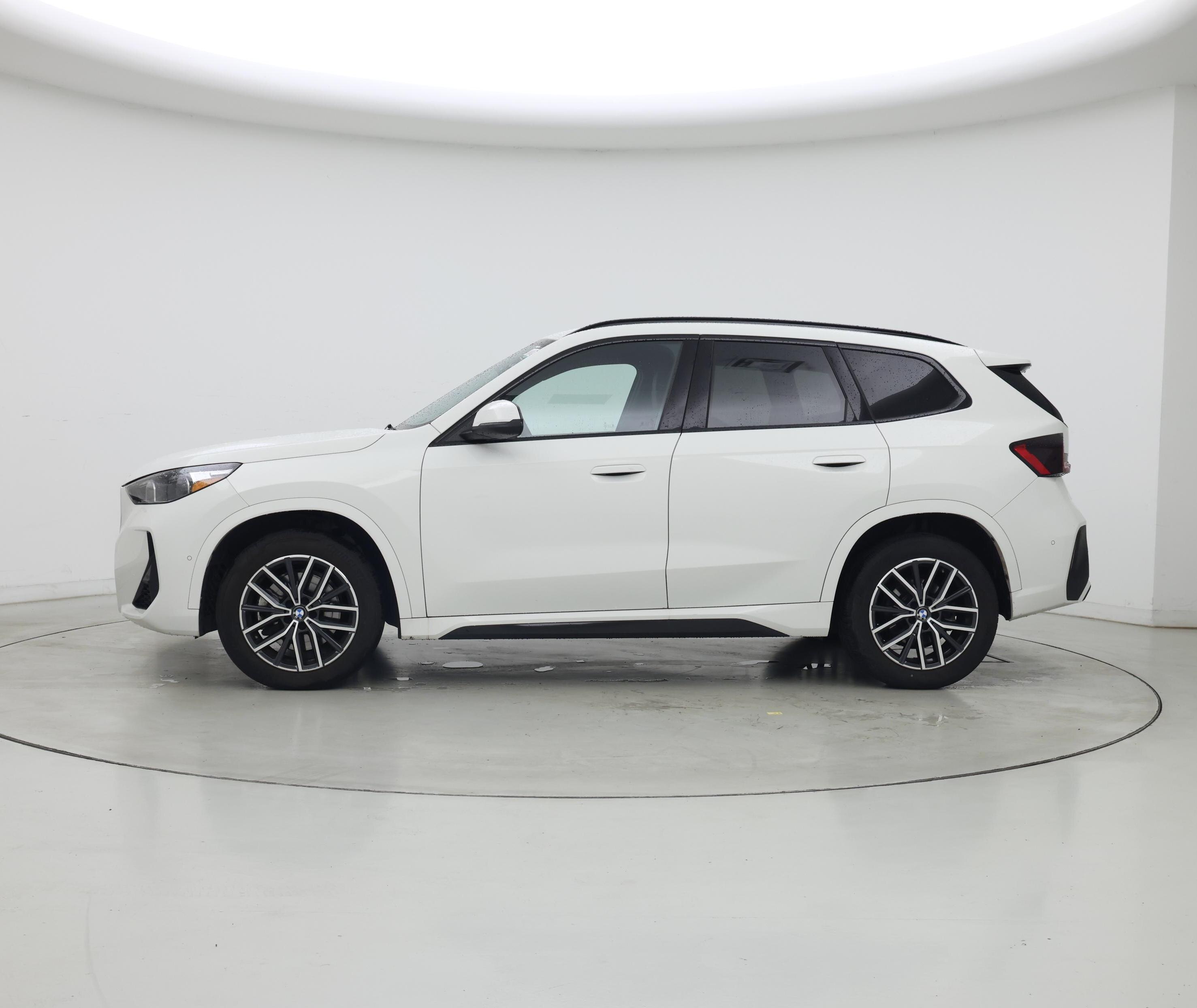 Thumbnail: 2025 BMW X1 - 3