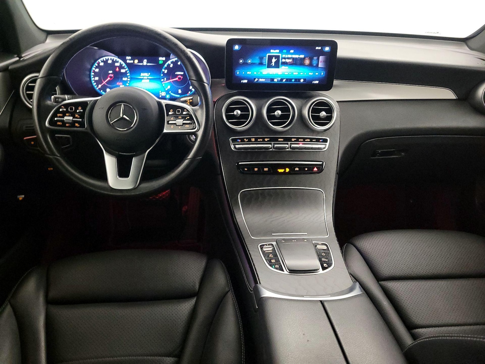 2021 Mercedes-Benz GLC Coupe GLC300 - Photo 10