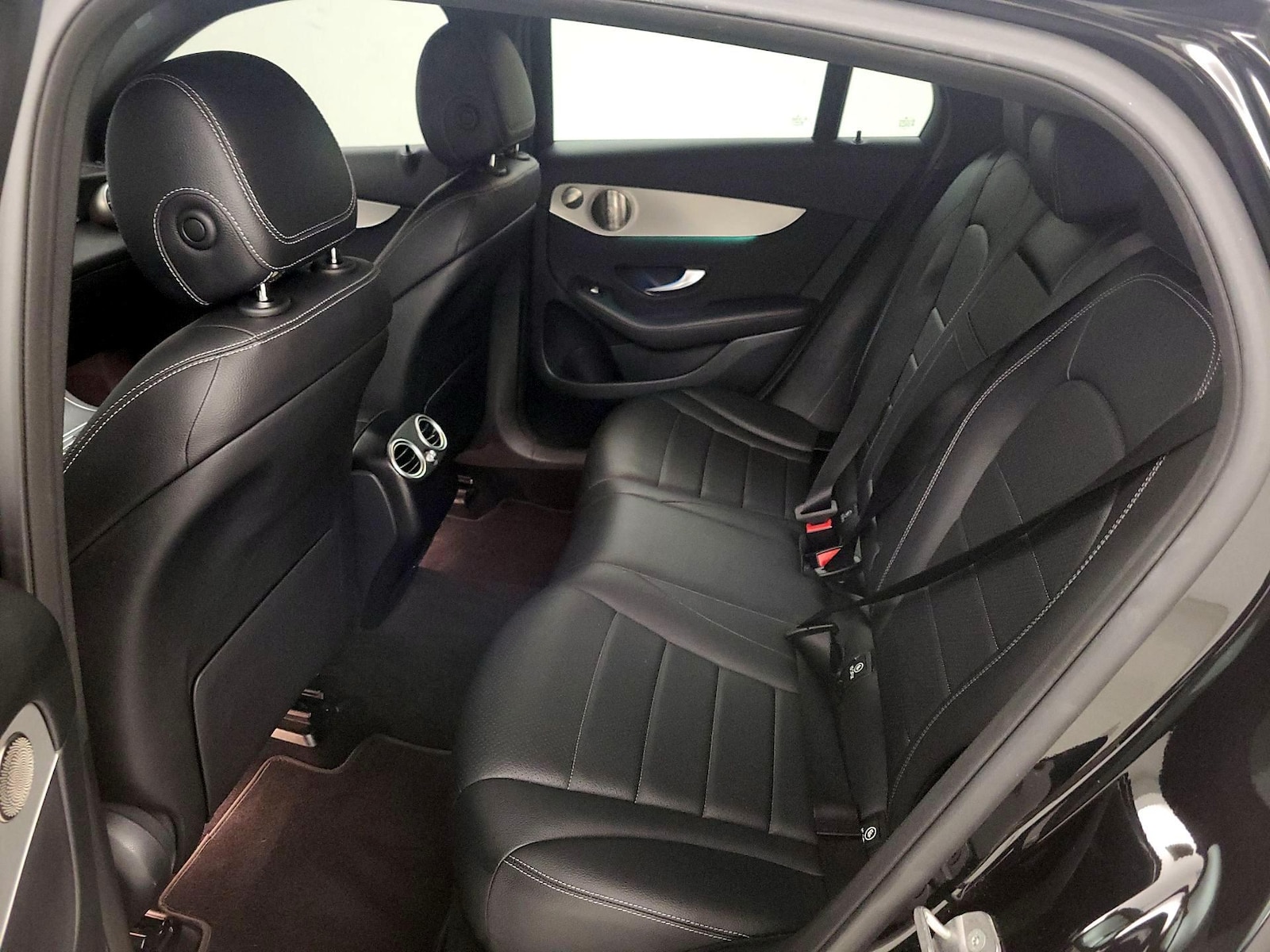 2021 Mercedes-Benz GLC Coupe GLC300 - Photo 21