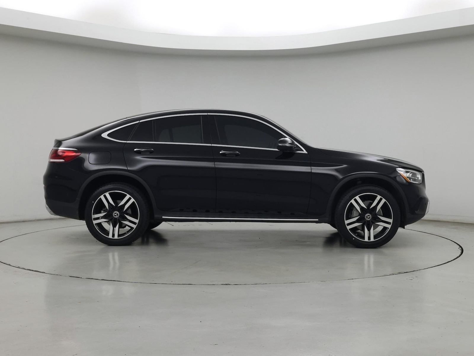 2021 Mercedes-Benz GLC Coupe GLC300 - Photo 8