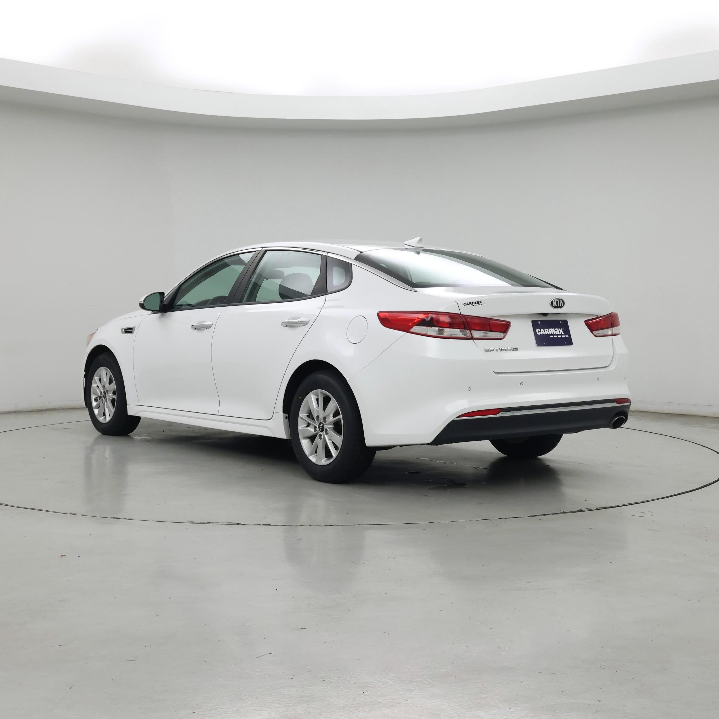 Thumbnail: 2018 Kia Optima - 2