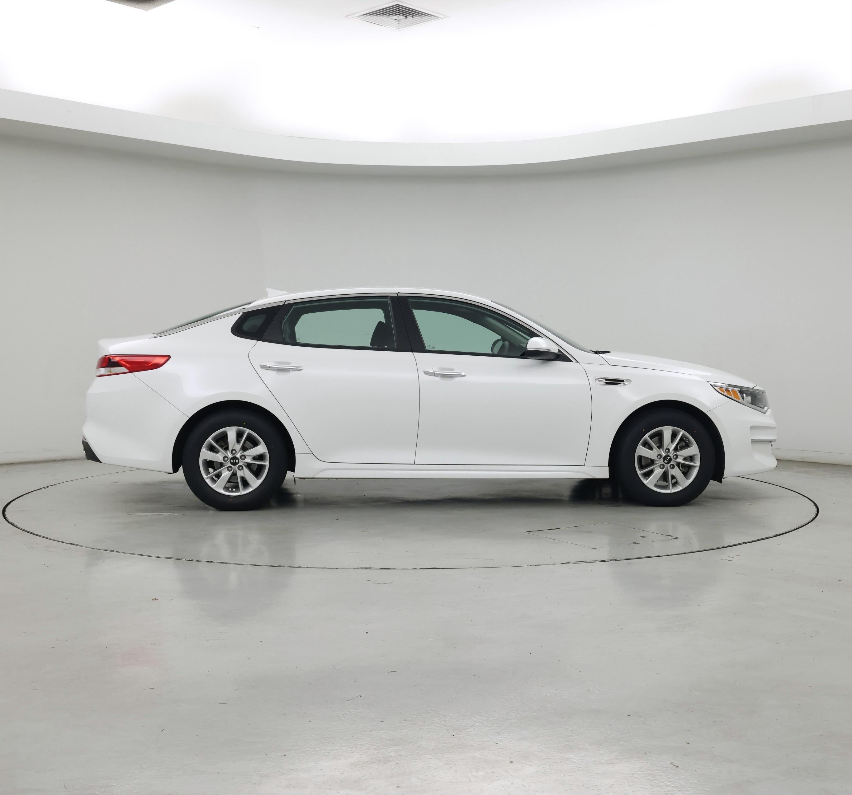 Thumbnail: 2018 Kia Optima - 7