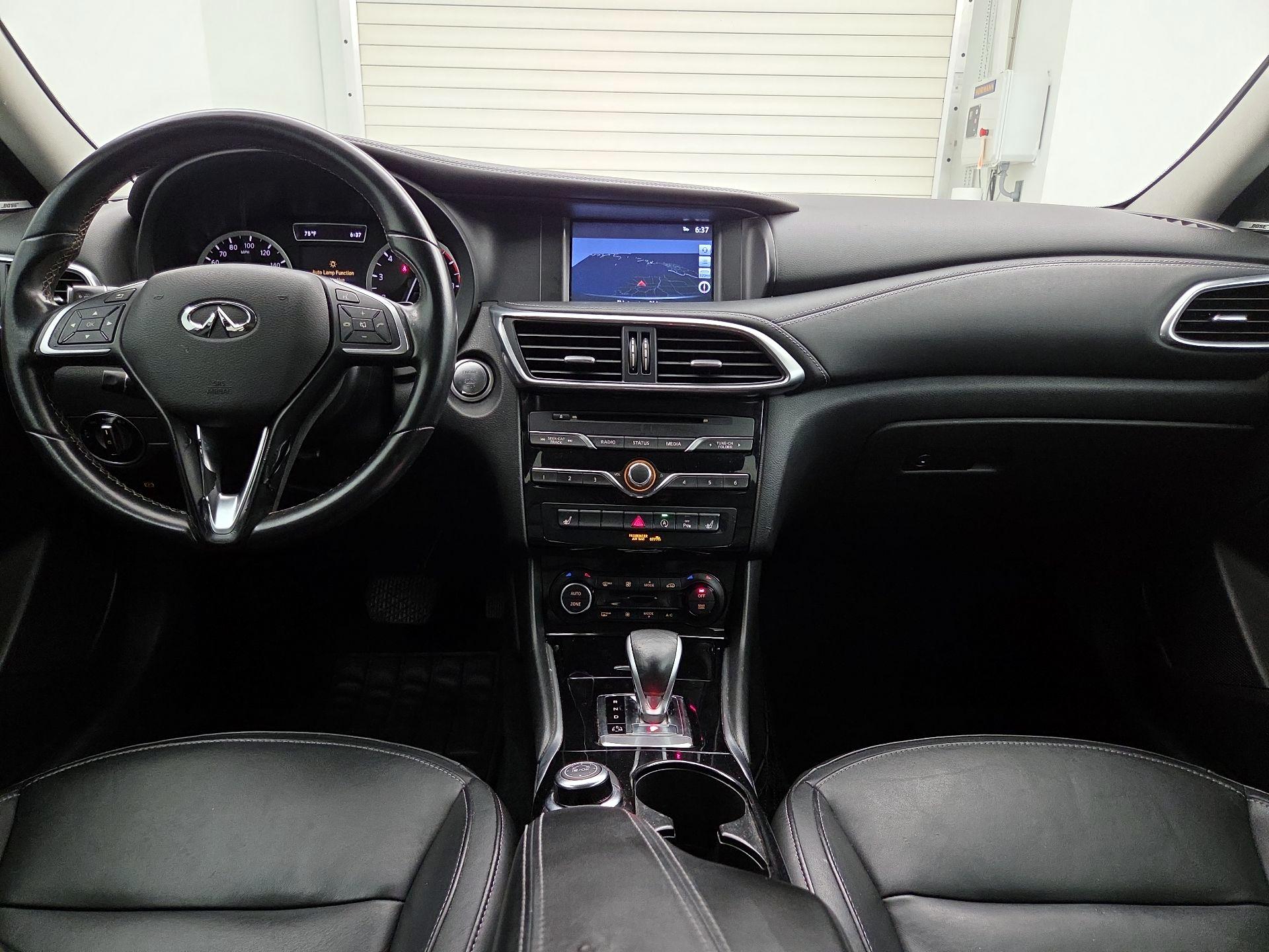 Thumbnail: 2018 INFINITI QX30 - 9