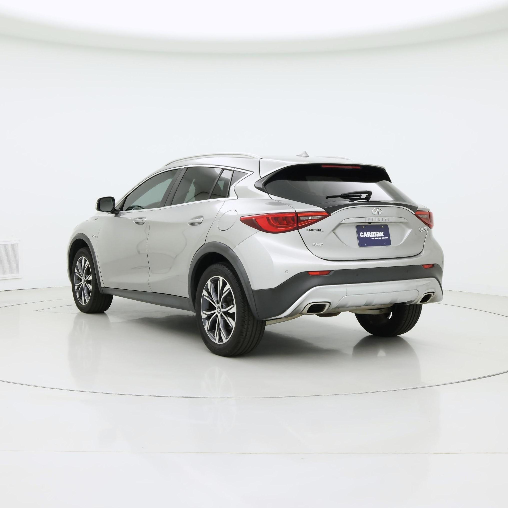 Thumbnail: 2018 INFINITI QX30 - 2