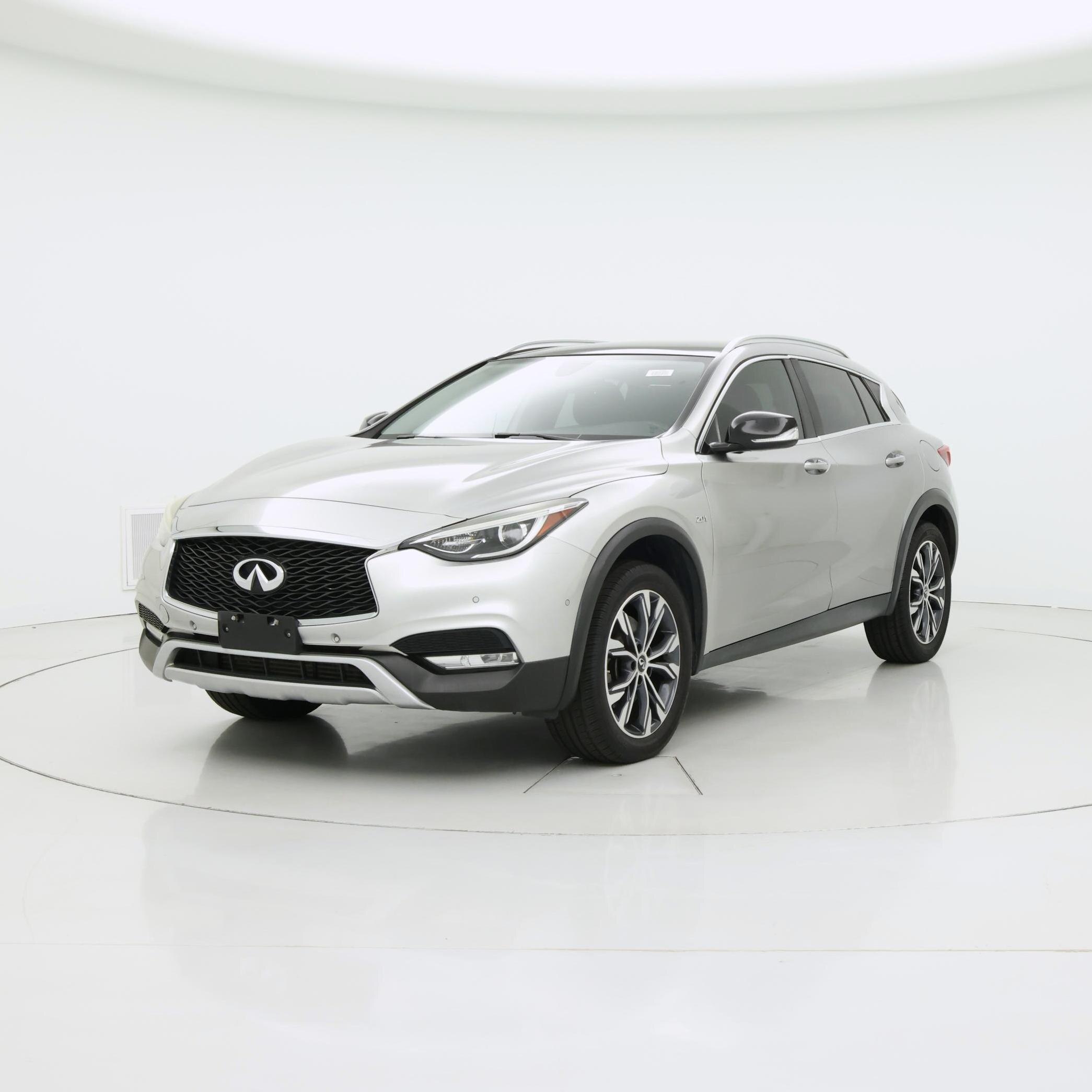 Thumbnail: 2018 INFINITI QX30 - 4