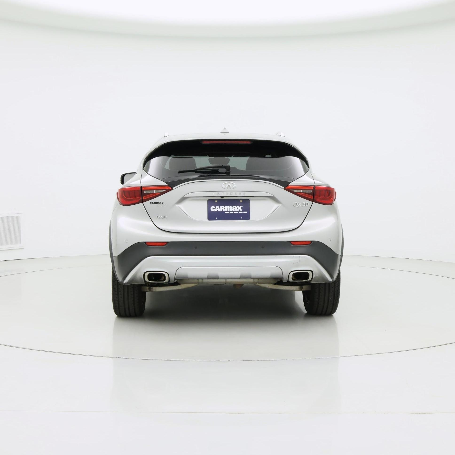 Thumbnail: 2018 INFINITI QX30 - 6