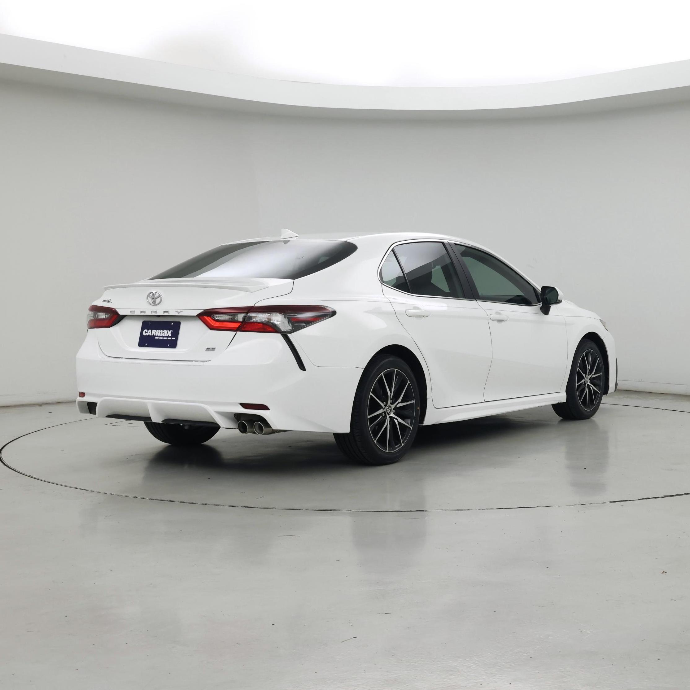 Thumbnail: 2021 Toyota Camry - 8