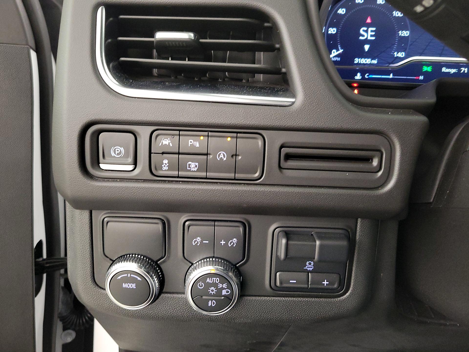 Thumbnail: 2023 GMC Yukon - 13