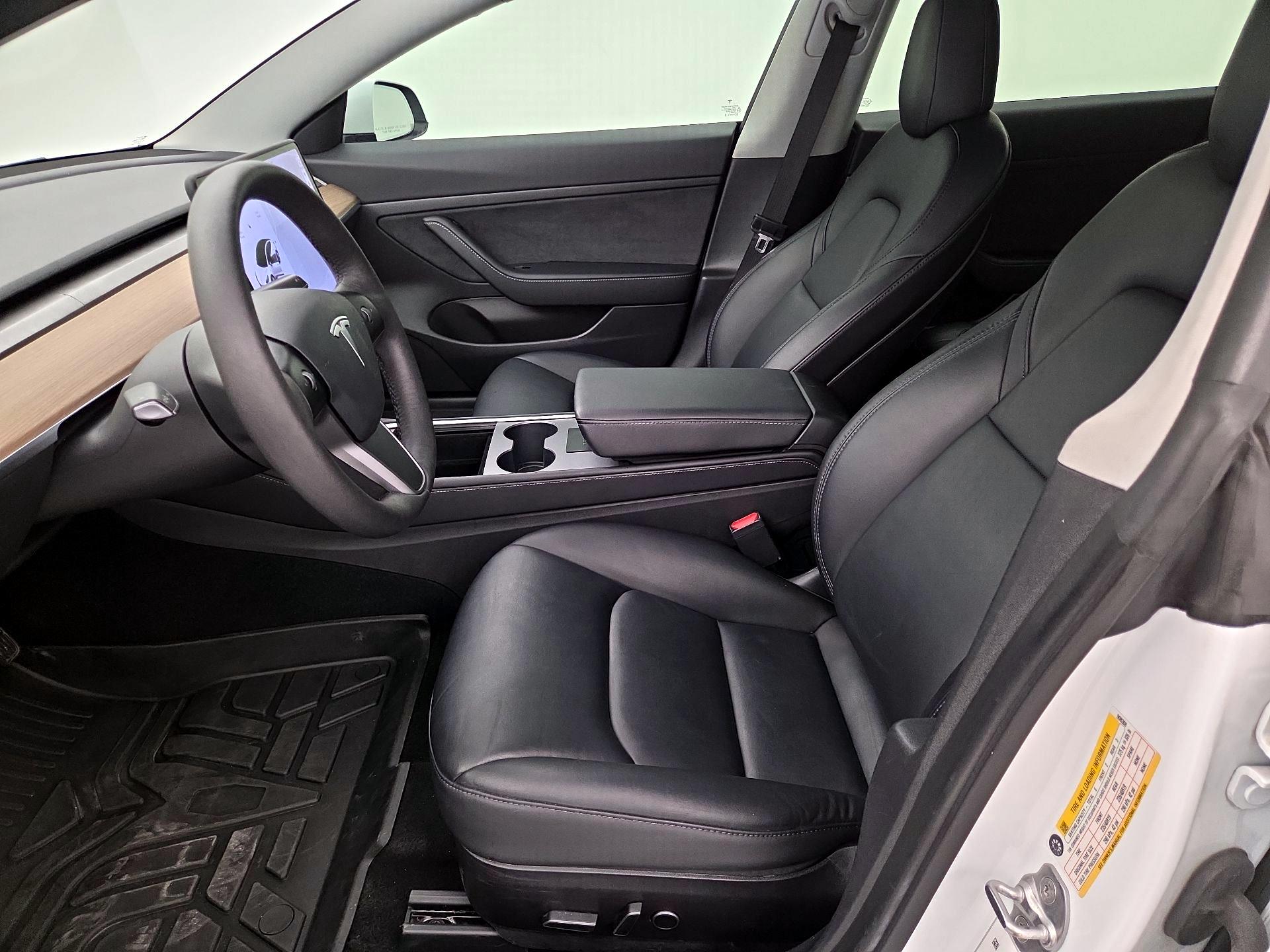 Thumbnail: 2021 Tesla Model 3 - 11