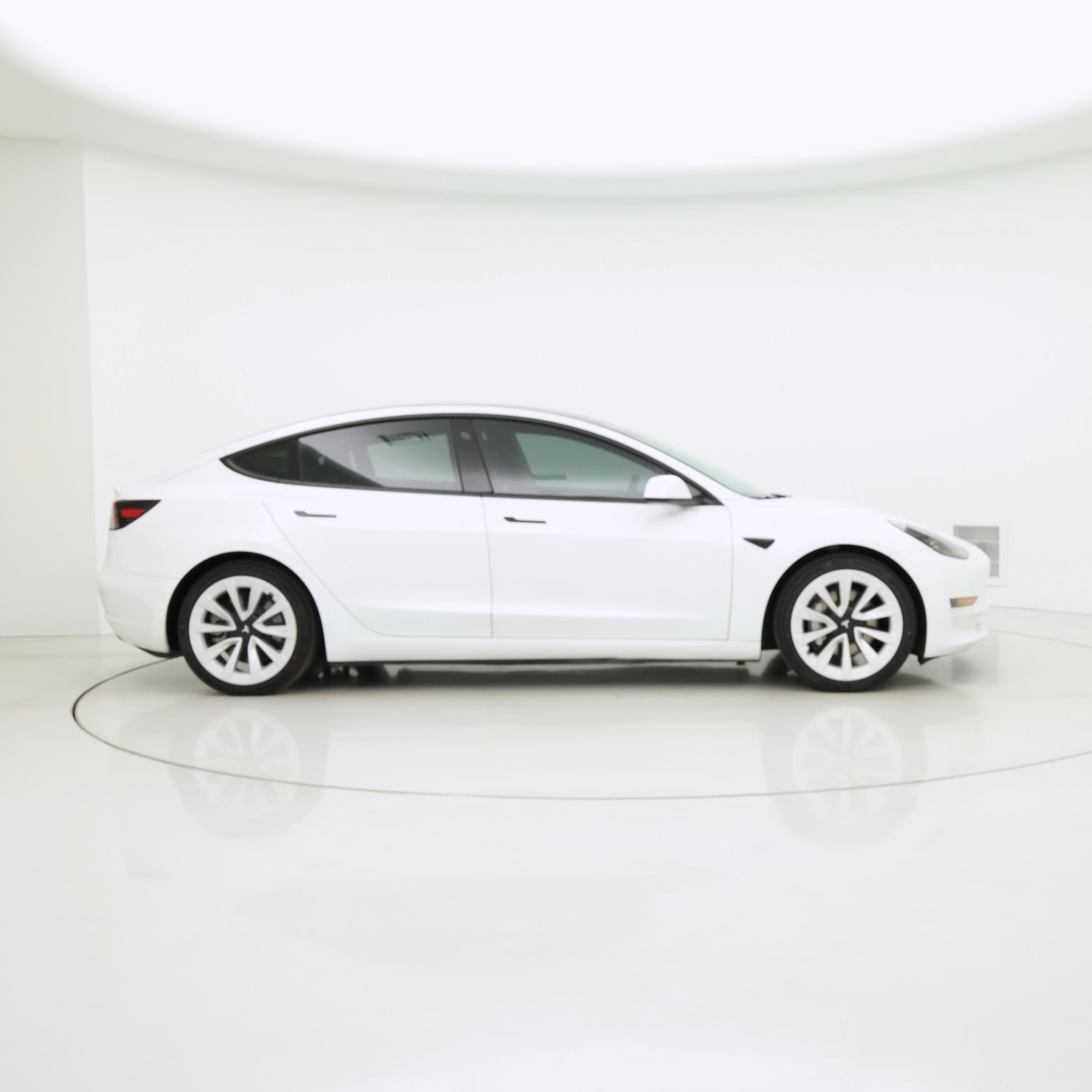 Thumbnail: 2021 Tesla Model 3 - 7