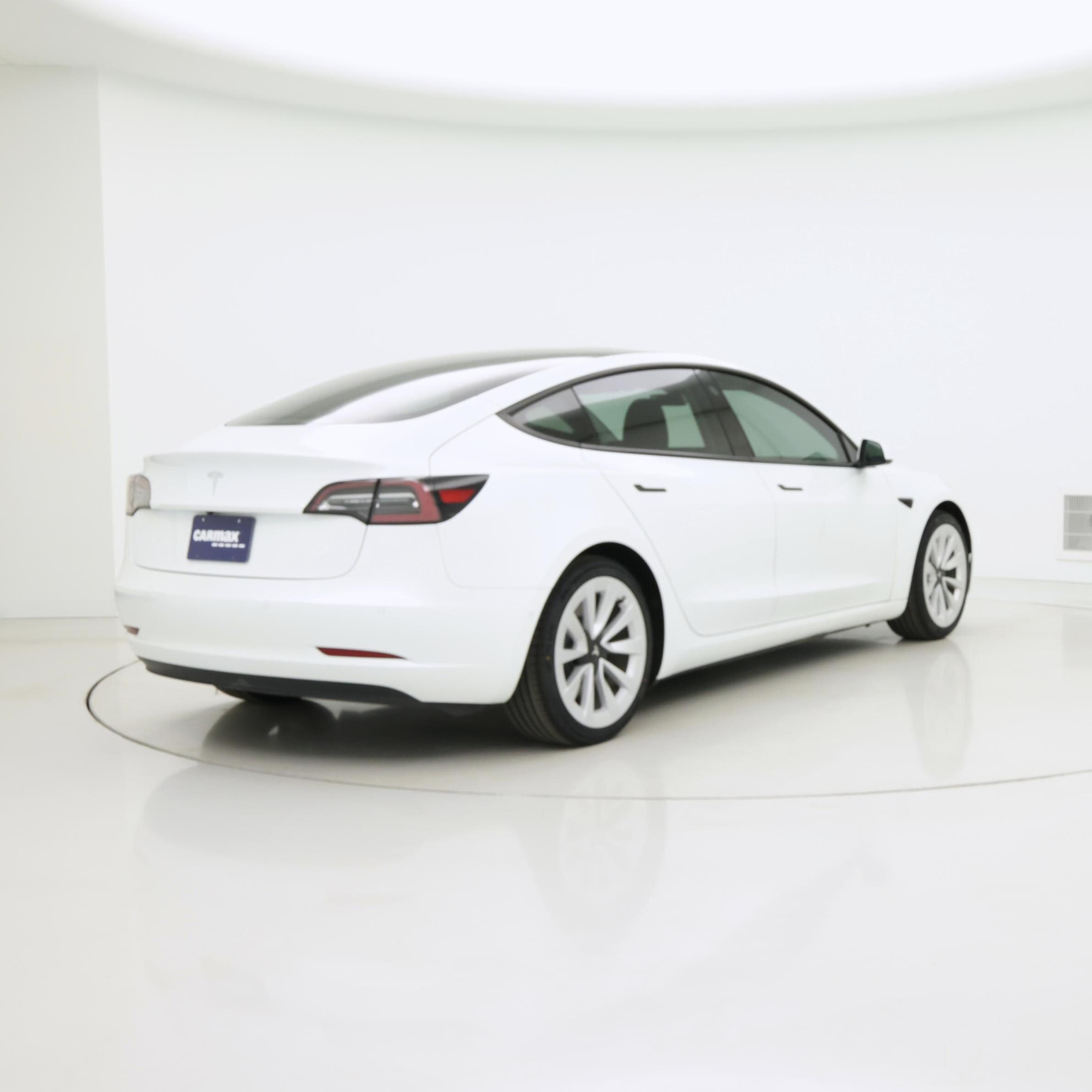 Thumbnail: 2021 Tesla Model 3 - 8