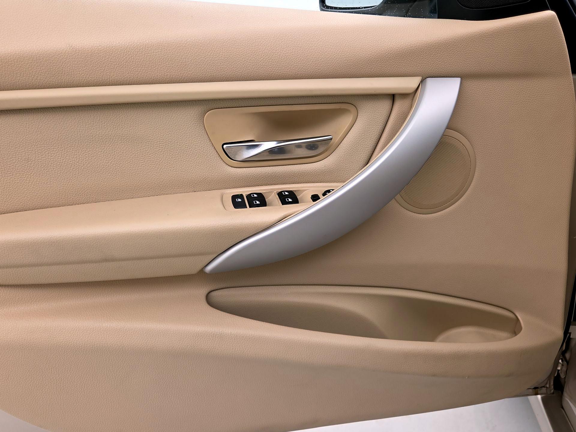 Thumbnail: 2014 BMW 3 Series - 12