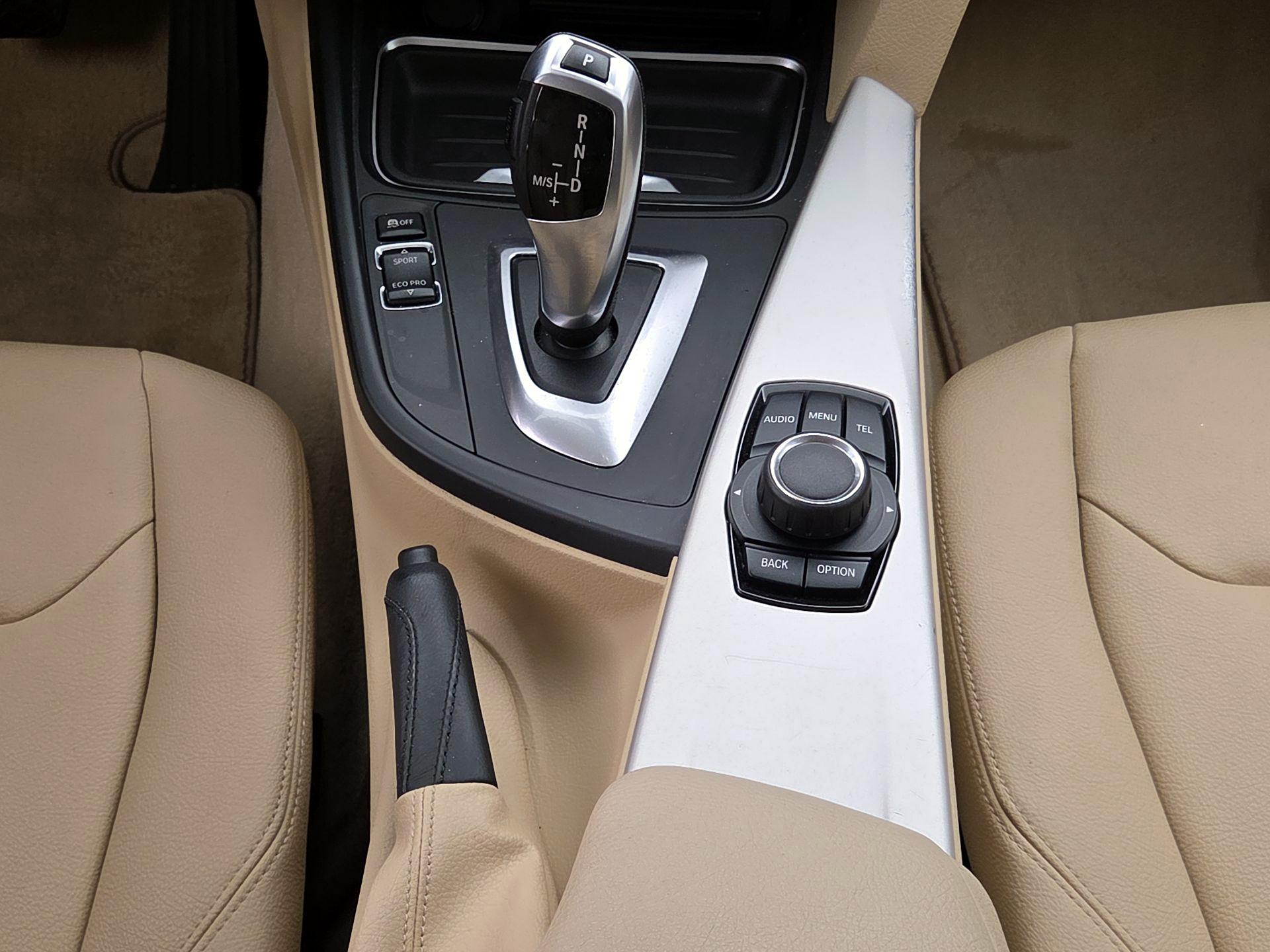 Thumbnail: 2014 BMW 3 Series - 16