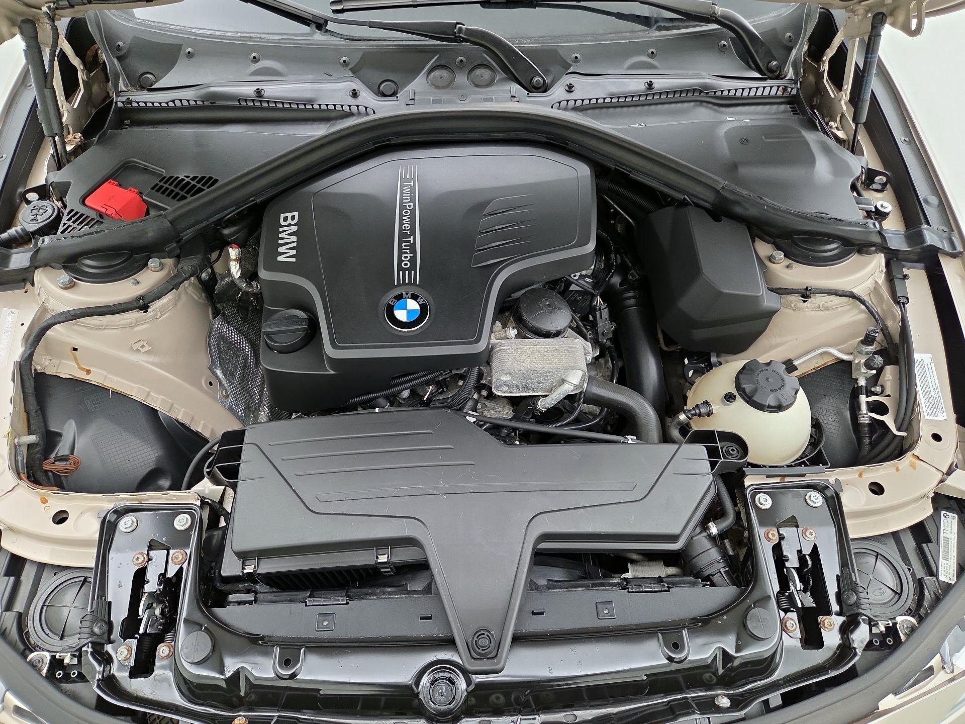 Thumbnail: 2014 BMW 3 Series - 20