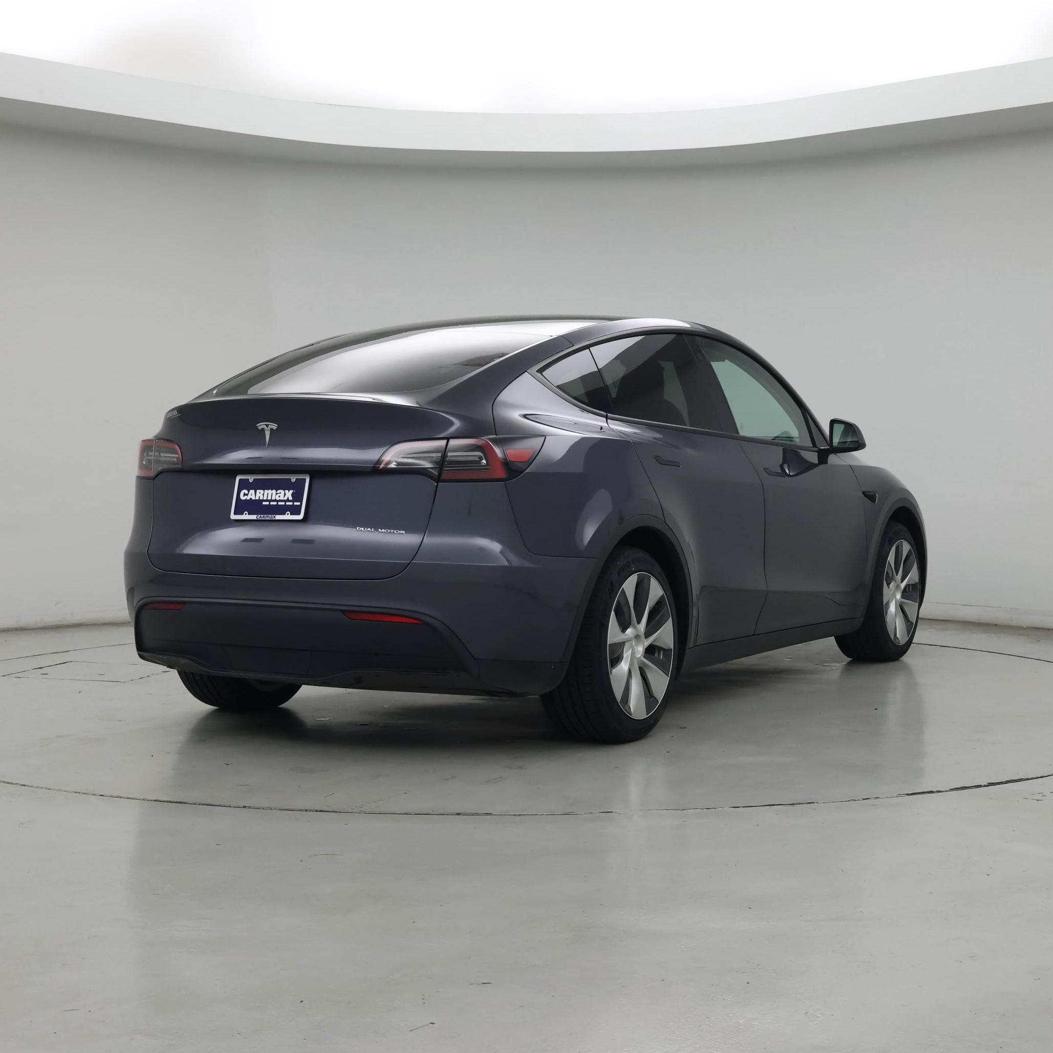 Thumbnail: 2023 Tesla Model Y - 8