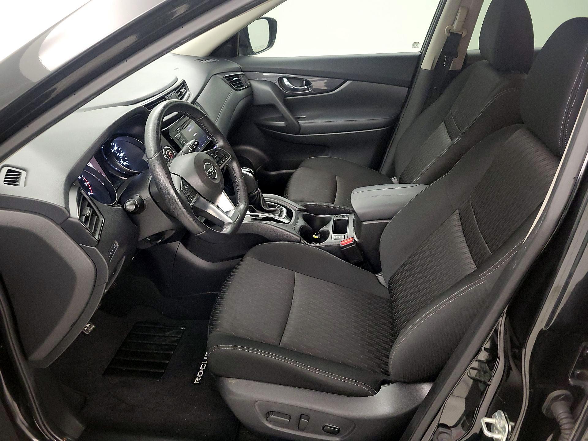 Thumbnail: 2019 Nissan Rogue - 11