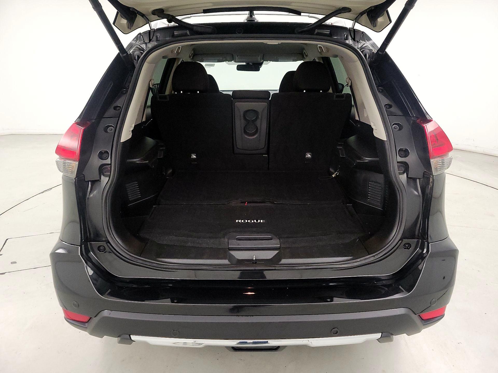 Thumbnail: 2019 Nissan Rogue - 20