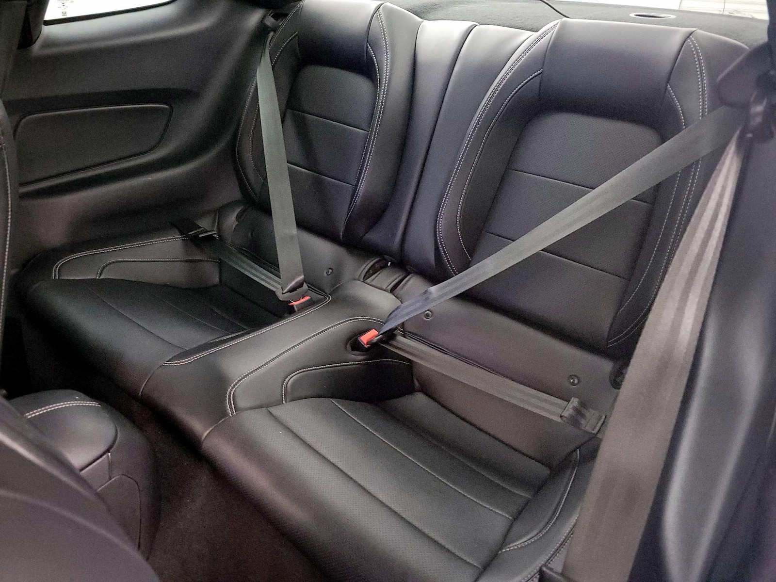 2020 Ford Mustang EcoBoost Premium - Photo 21