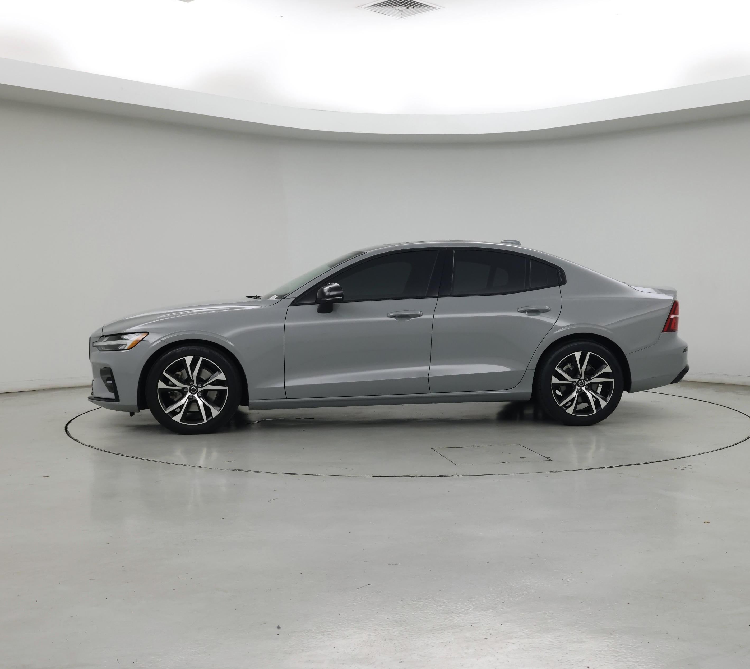 Thumbnail: 2024 Volvo S60 - 3