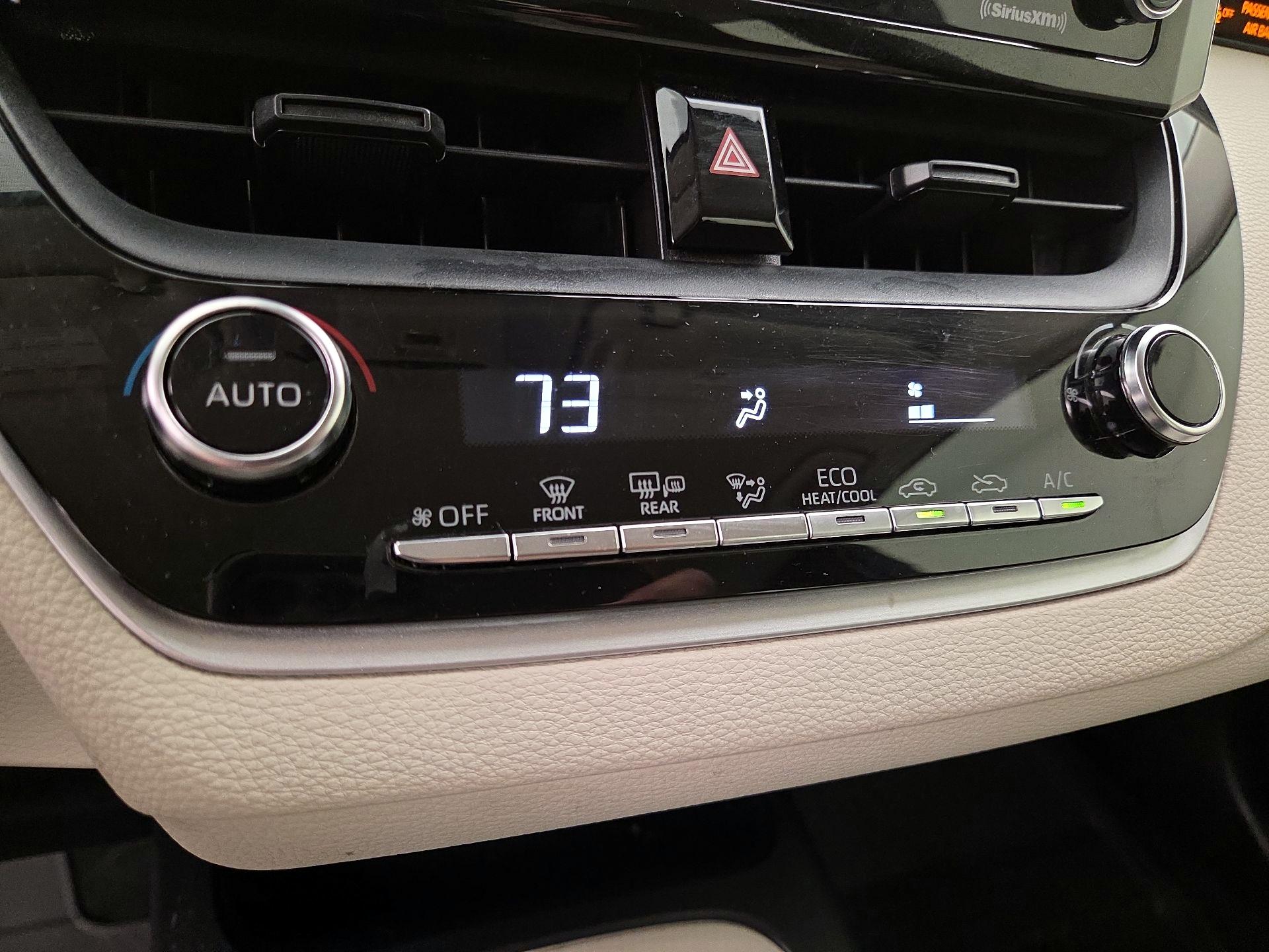 Thumbnail: 2021 Toyota Corolla - 16