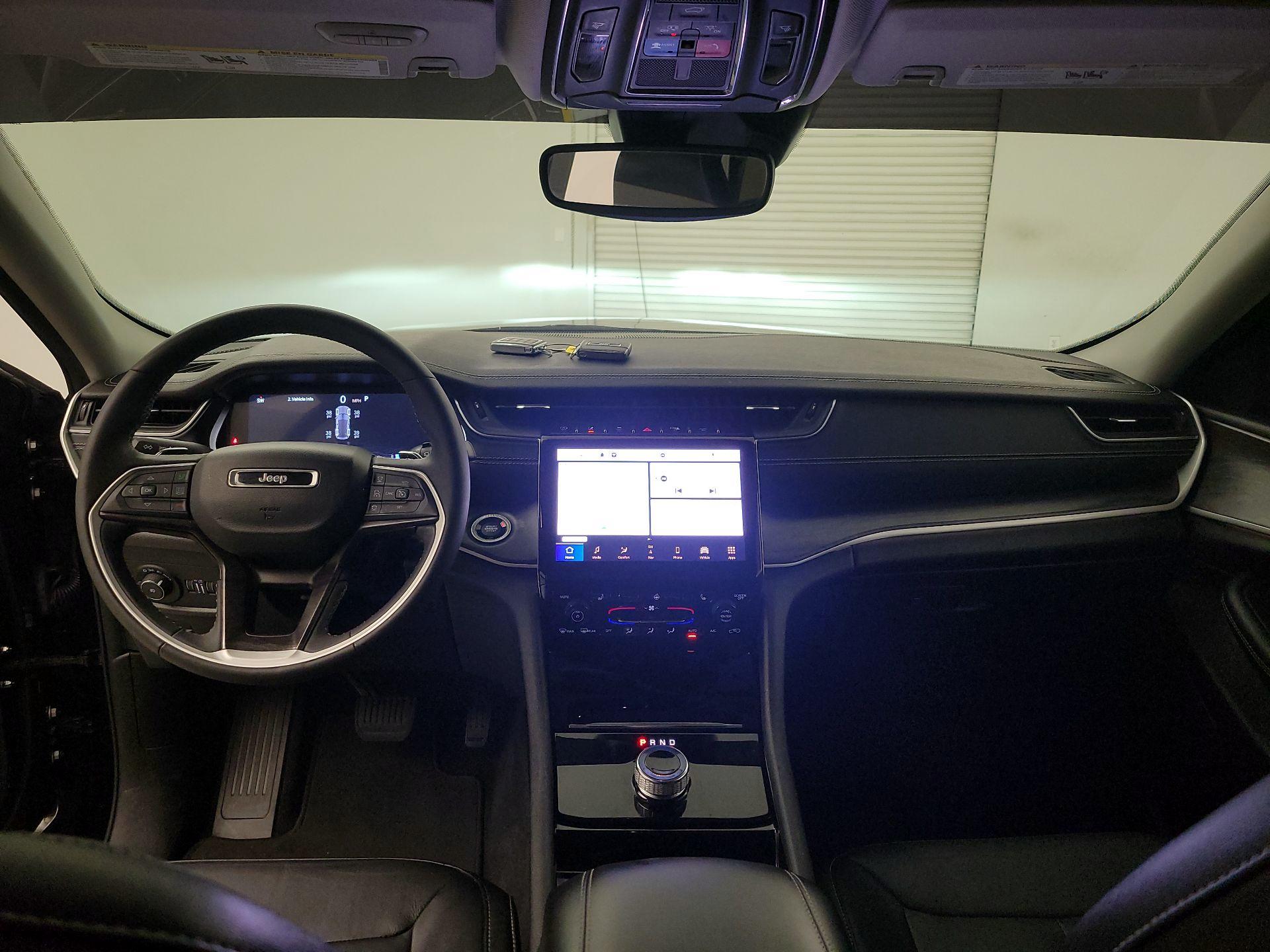 Thumbnail: 2023 Jeep Grand Cherokee - 9