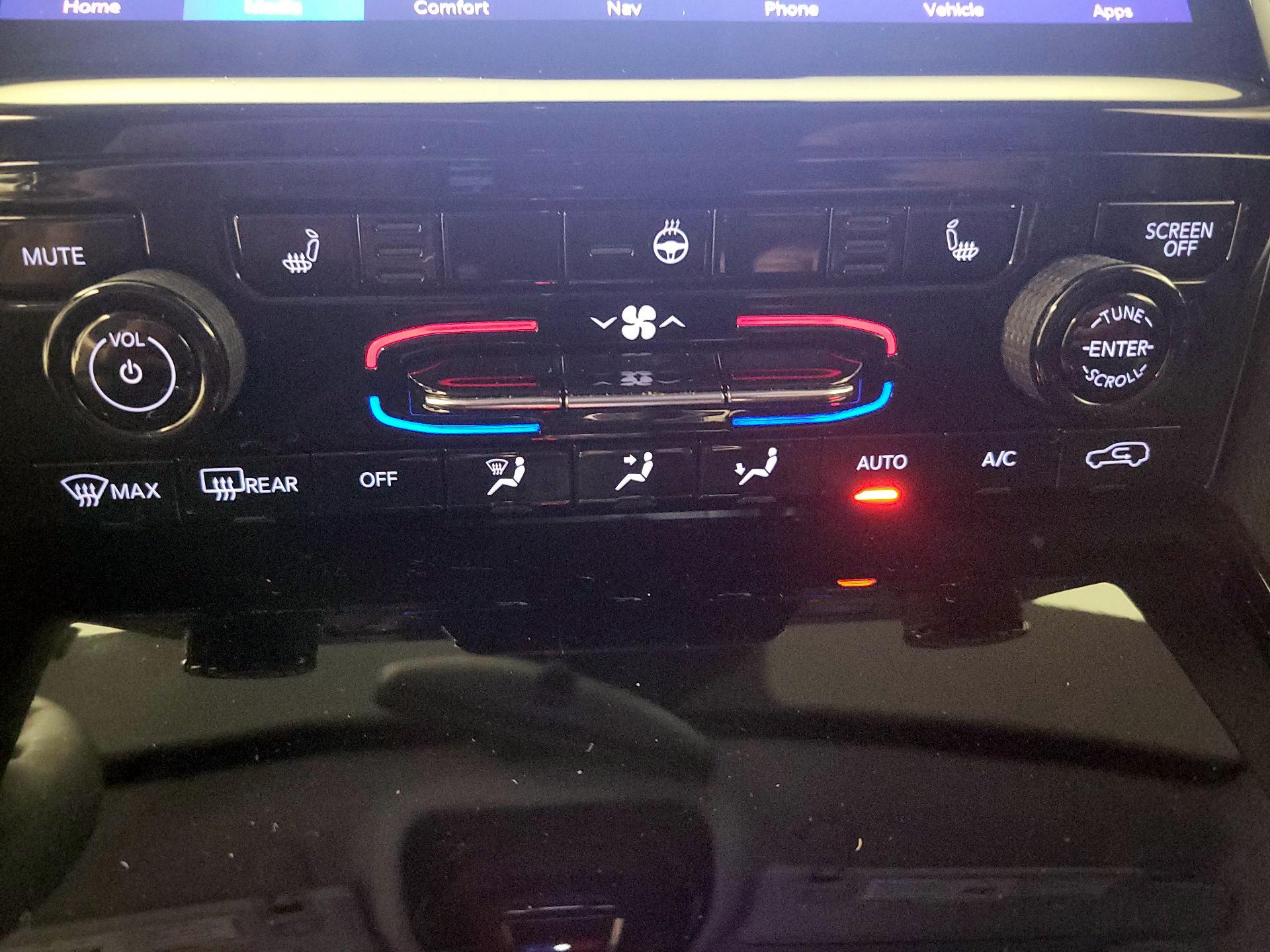 Thumbnail: 2023 Jeep Grand Cherokee - 17