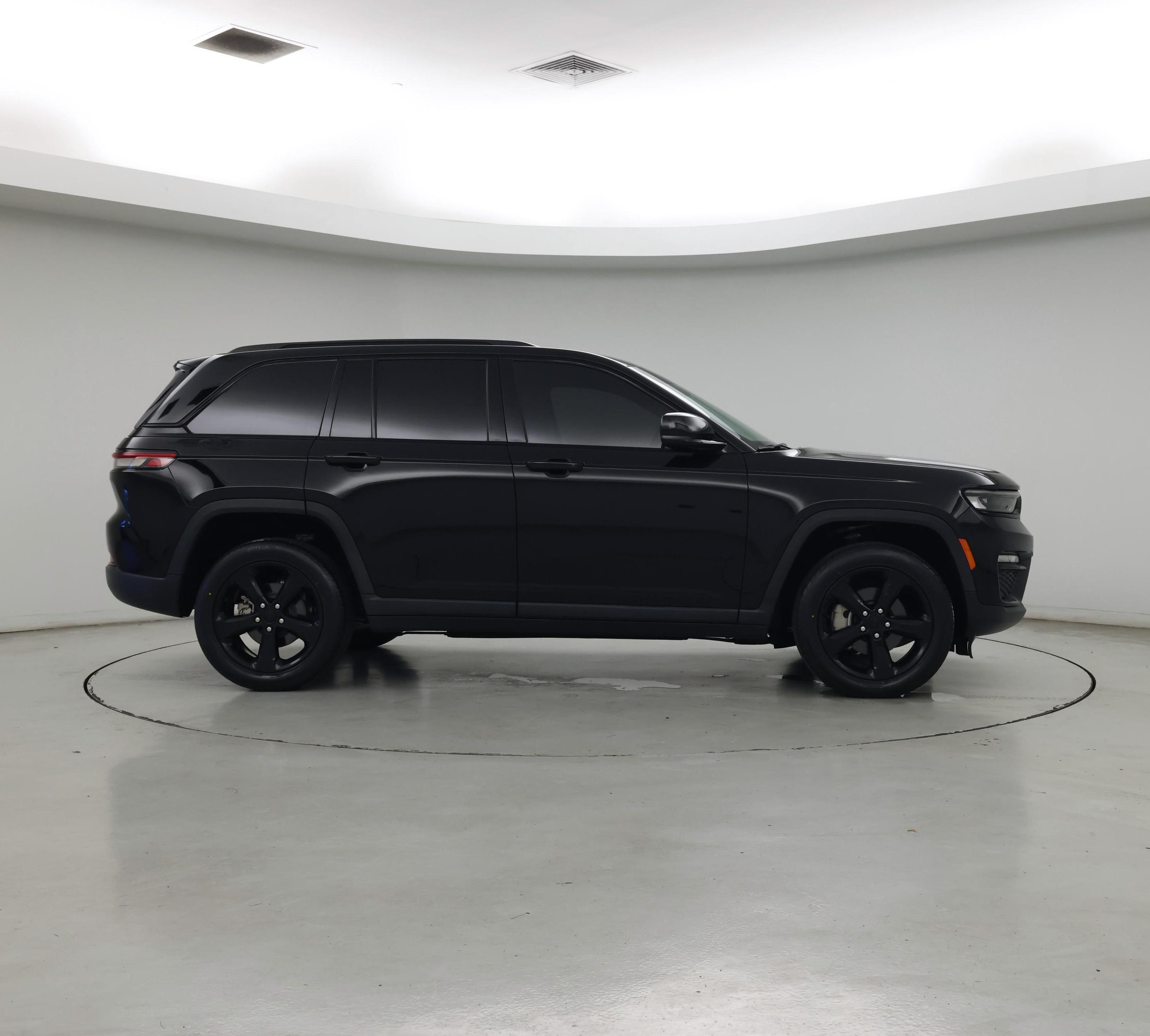Thumbnail: 2023 Jeep Grand Cherokee - 7