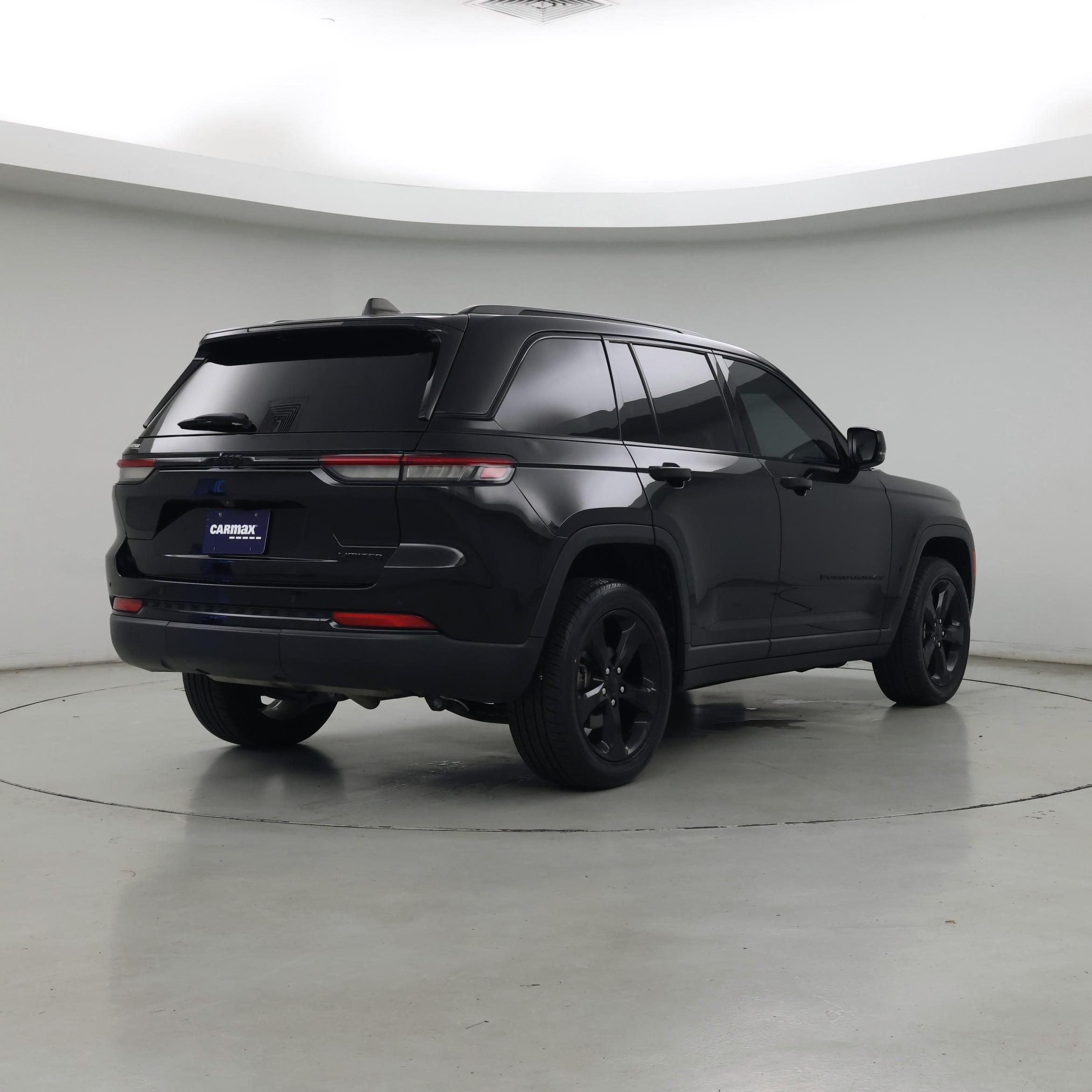 Thumbnail: 2023 Jeep Grand Cherokee - 8