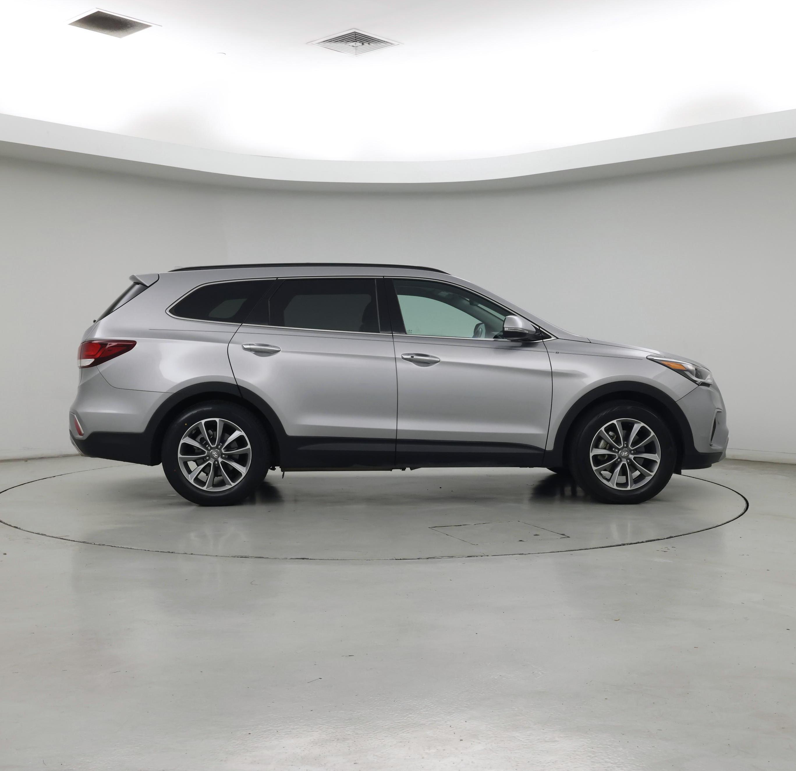 Thumbnail: 2017 Hyundai Santa Fe - 7