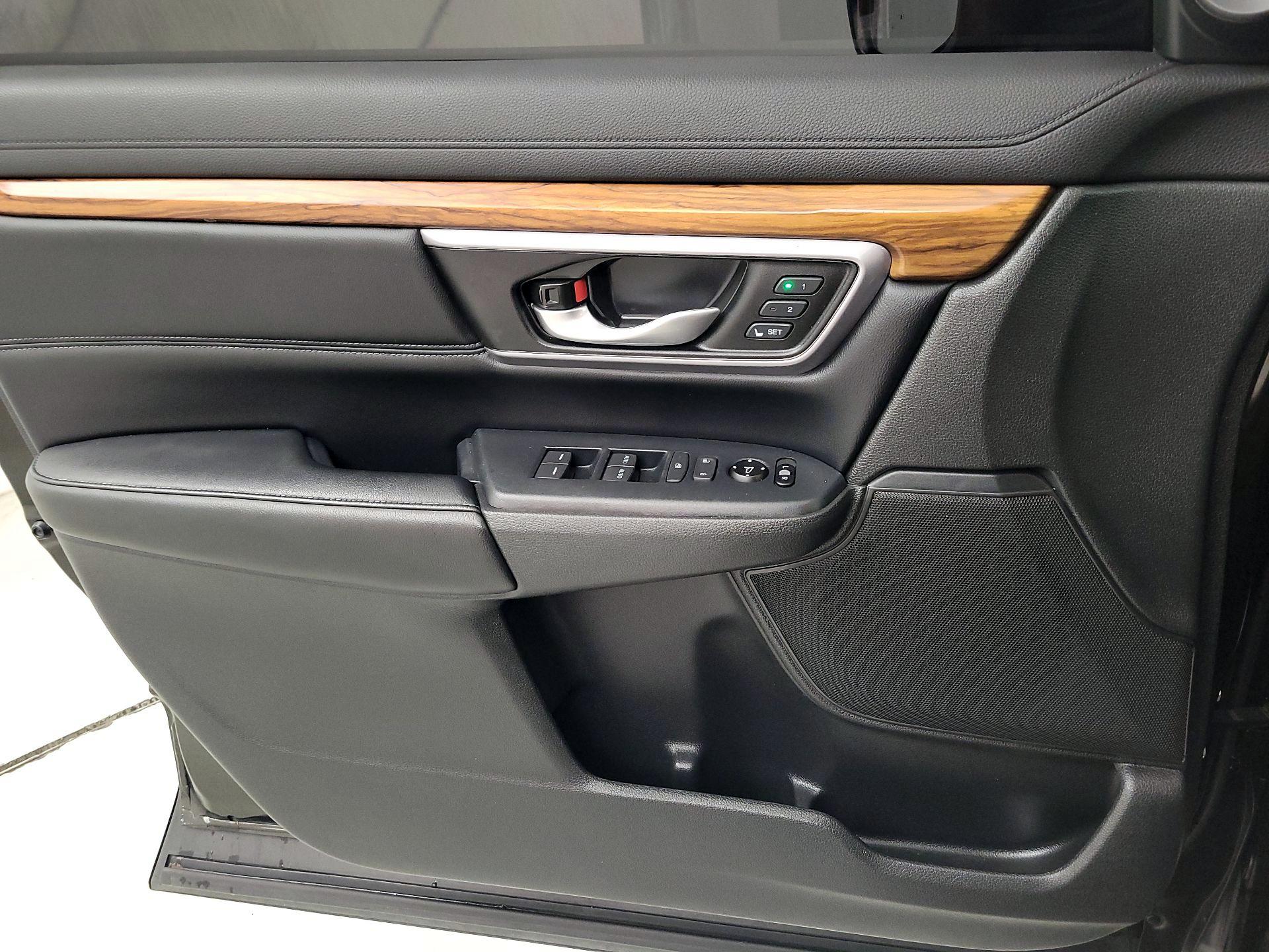 Thumbnail: 2017 Honda CR-V - 12