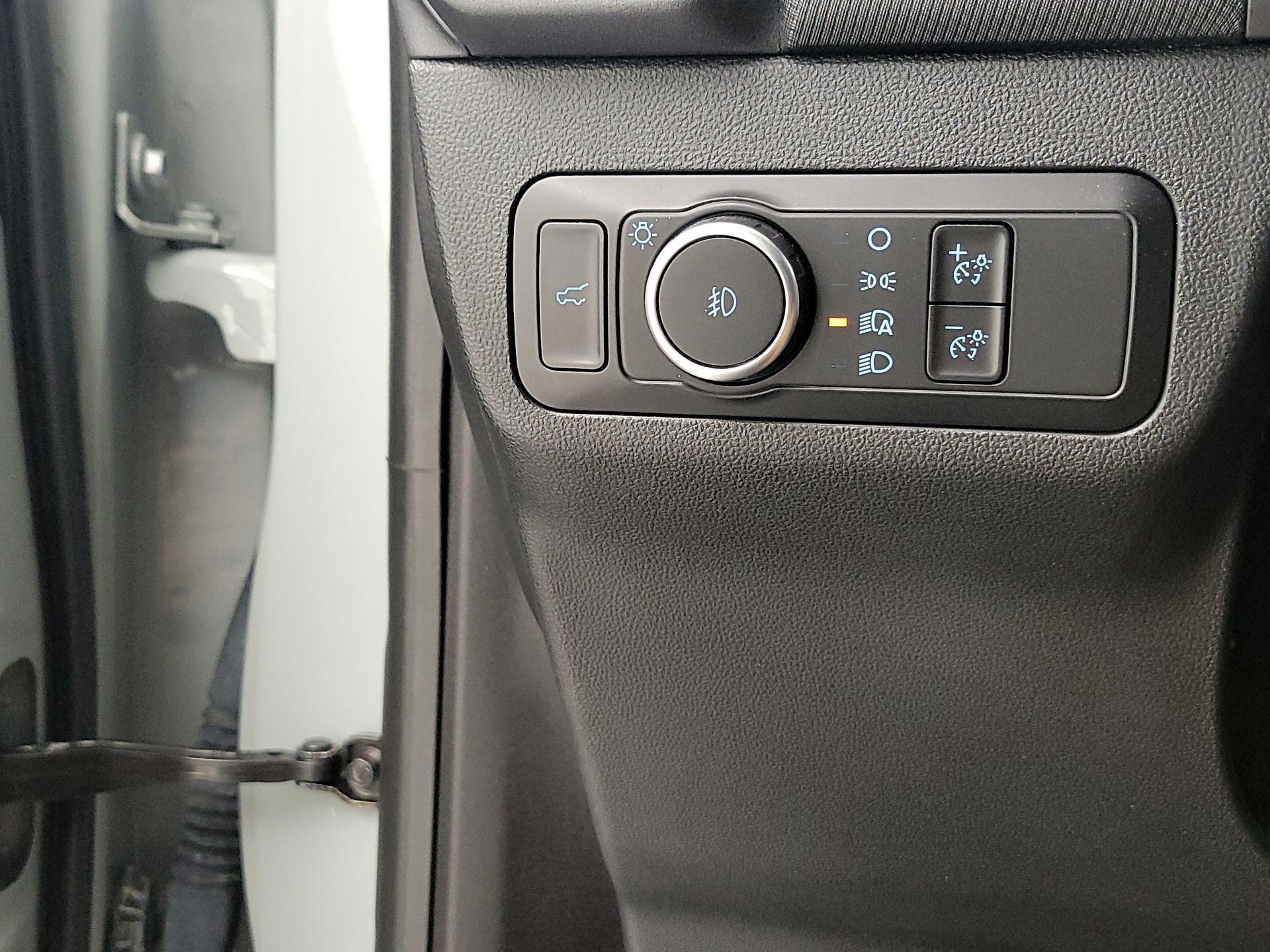 Thumbnail: 2022 Ford Bronco Sport - 13