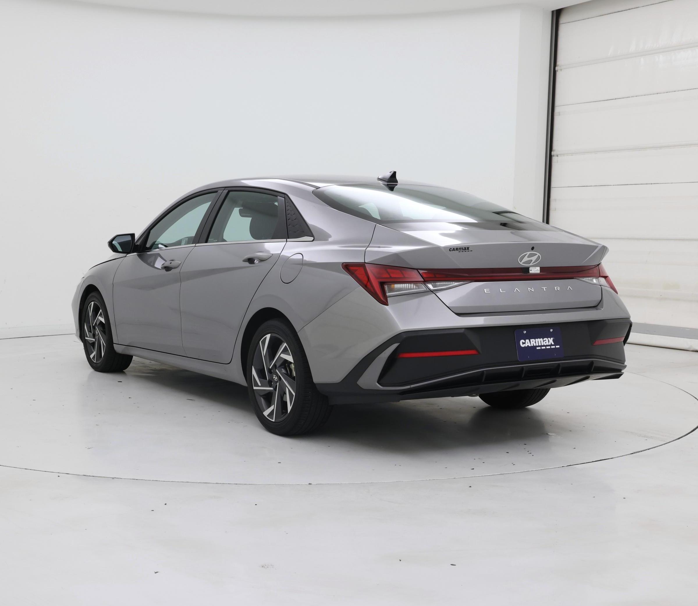 Thumbnail: 2025 Hyundai Elantra - 2