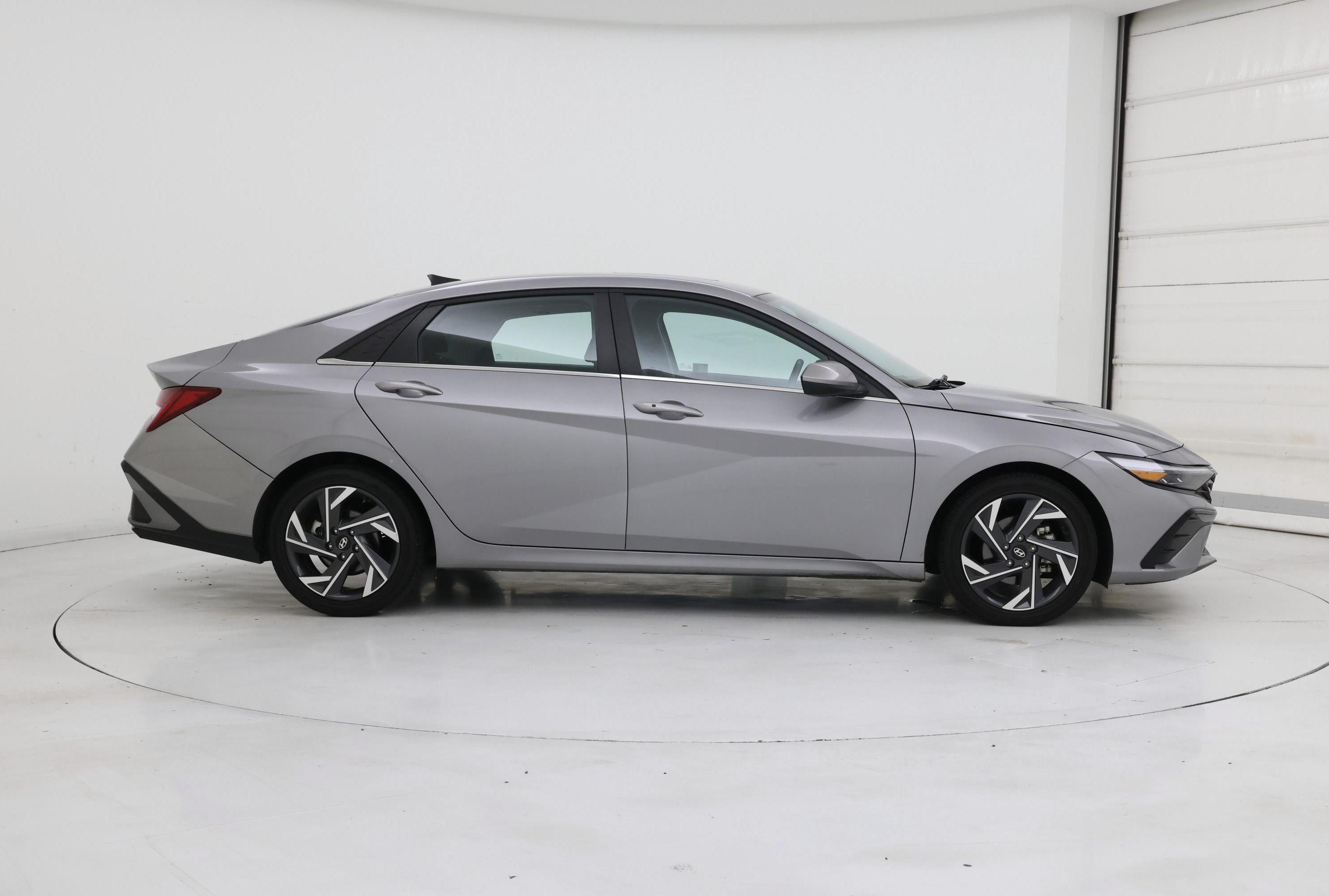 Thumbnail: 2025 Hyundai Elantra - 7