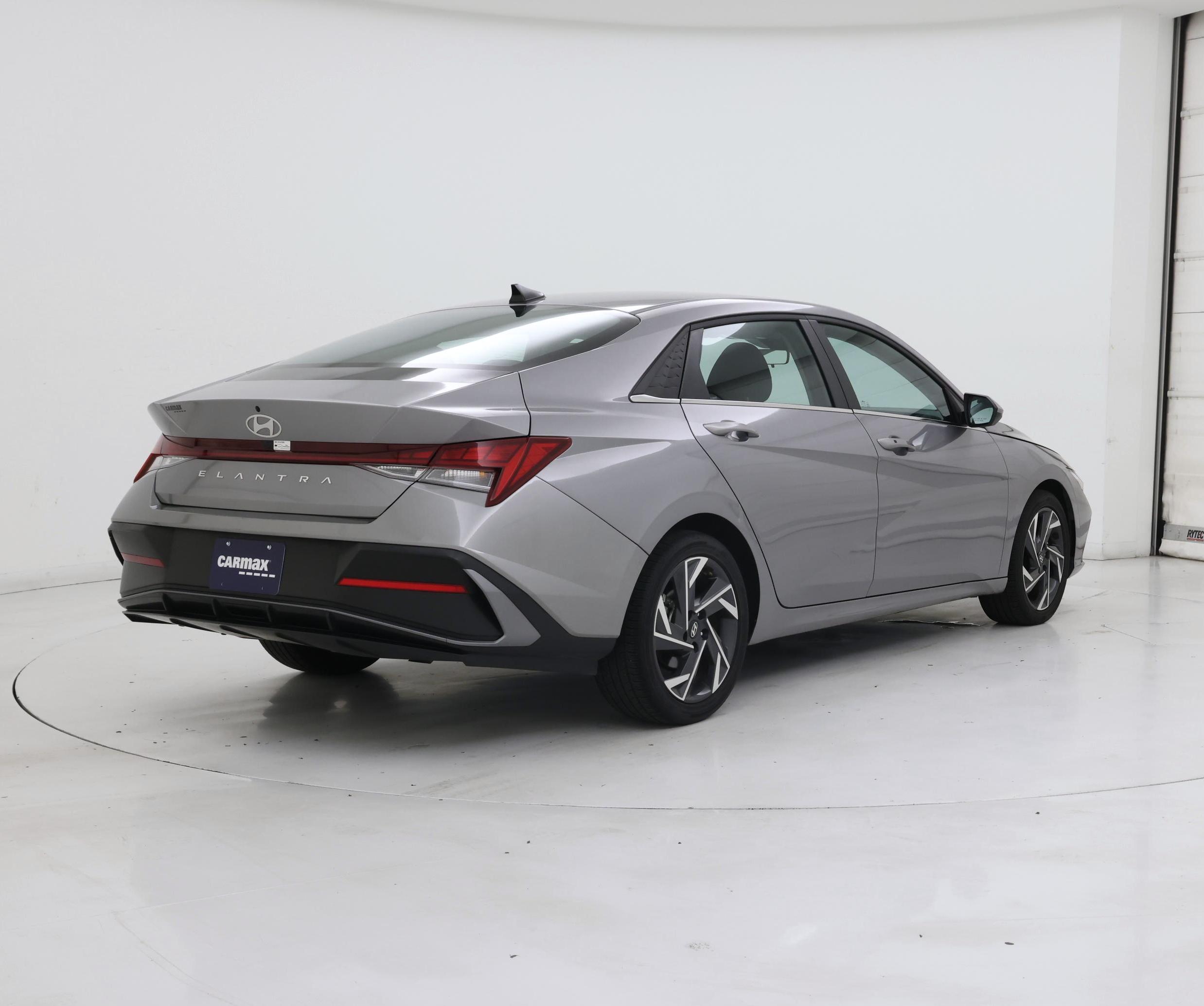 Thumbnail: 2025 Hyundai Elantra - 8