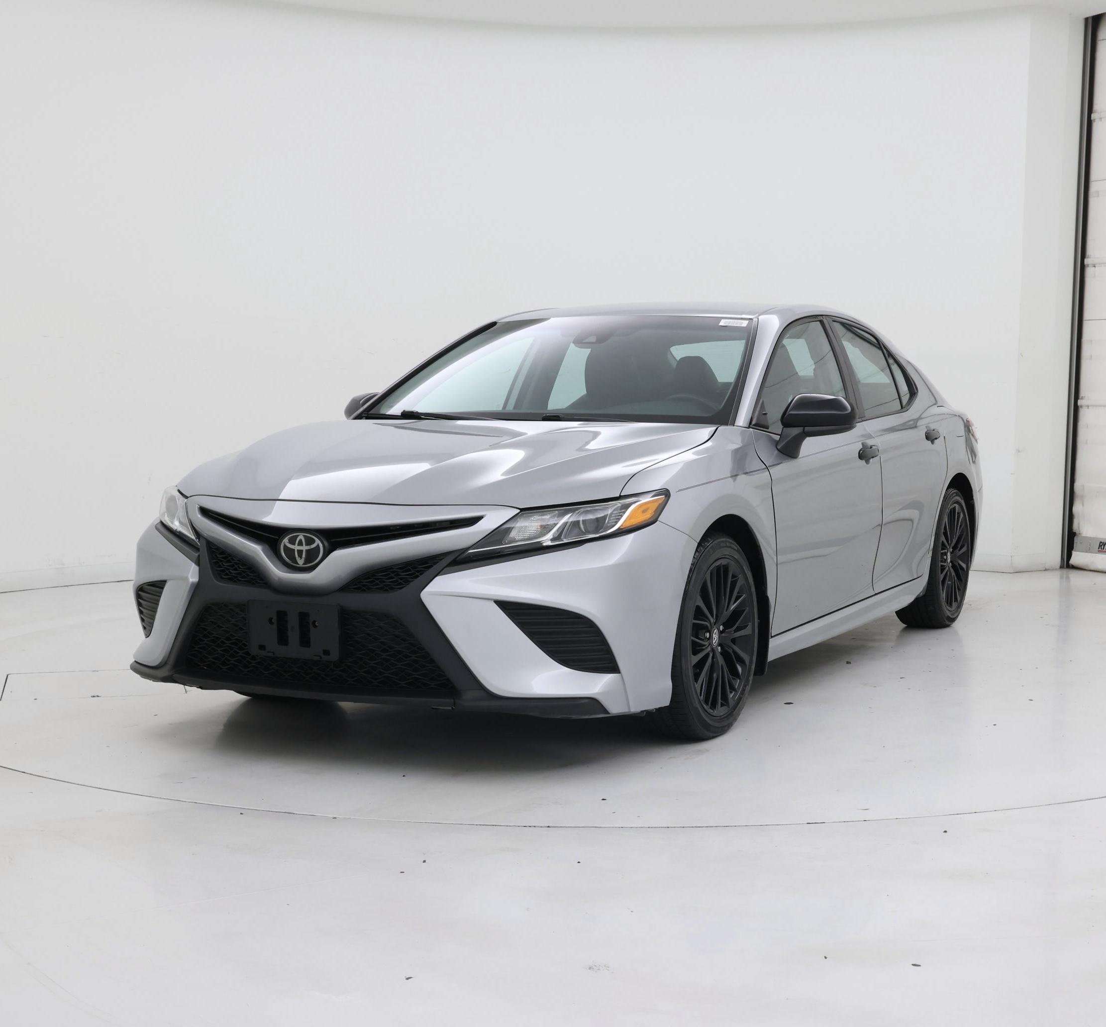 Thumbnail: 2020 Toyota Camry - 4