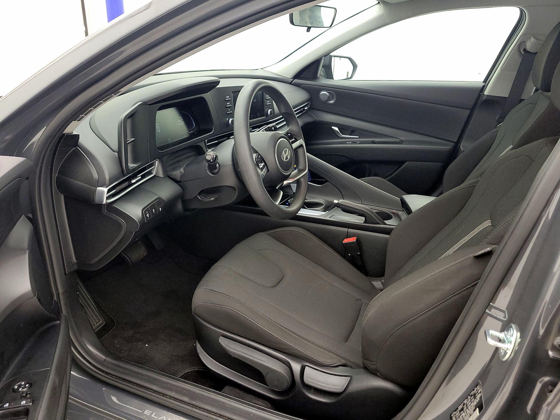 Thumbnail: 2025 Hyundai Elantra - 11