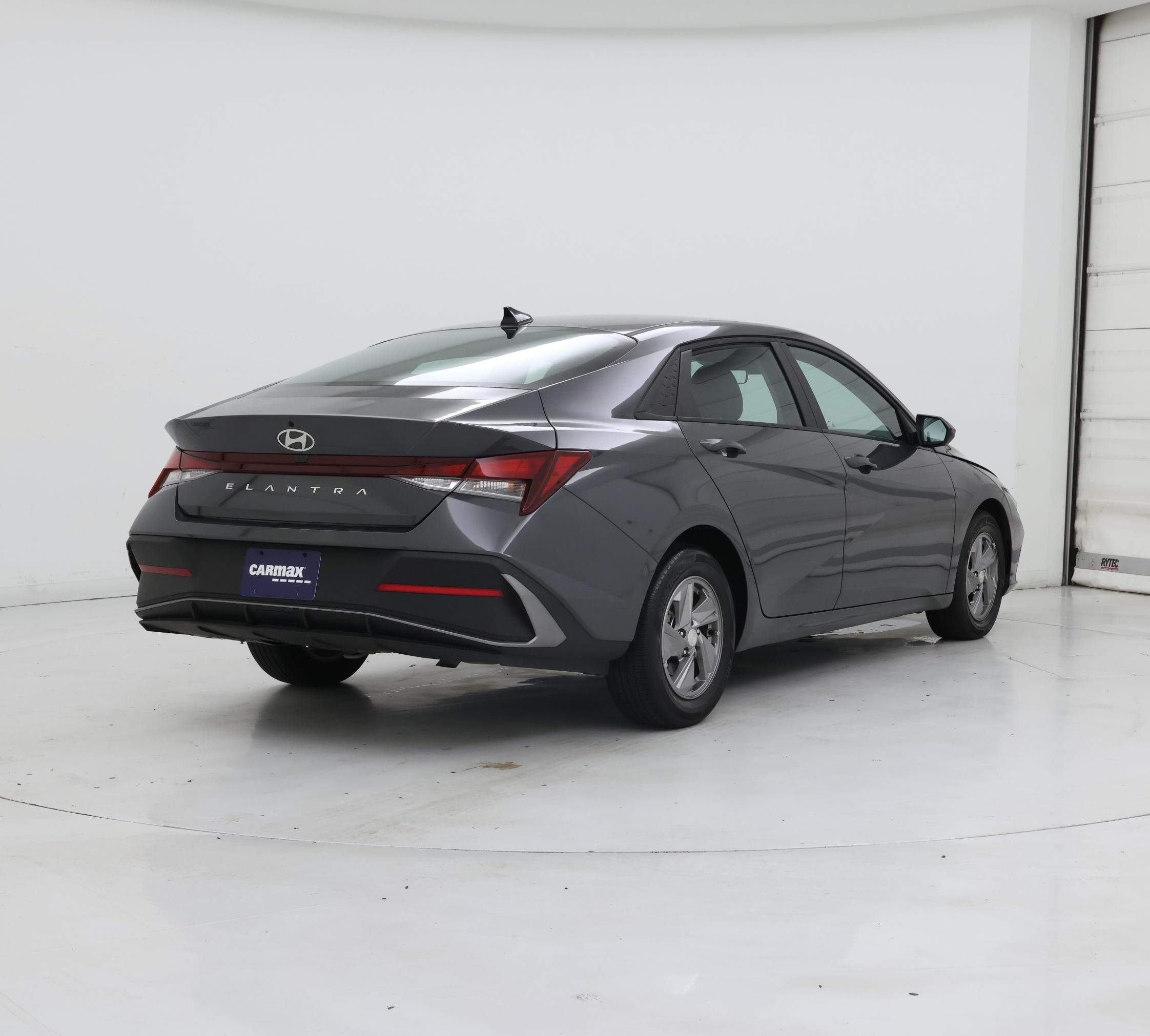 Thumbnail: 2025 Hyundai Elantra - 8