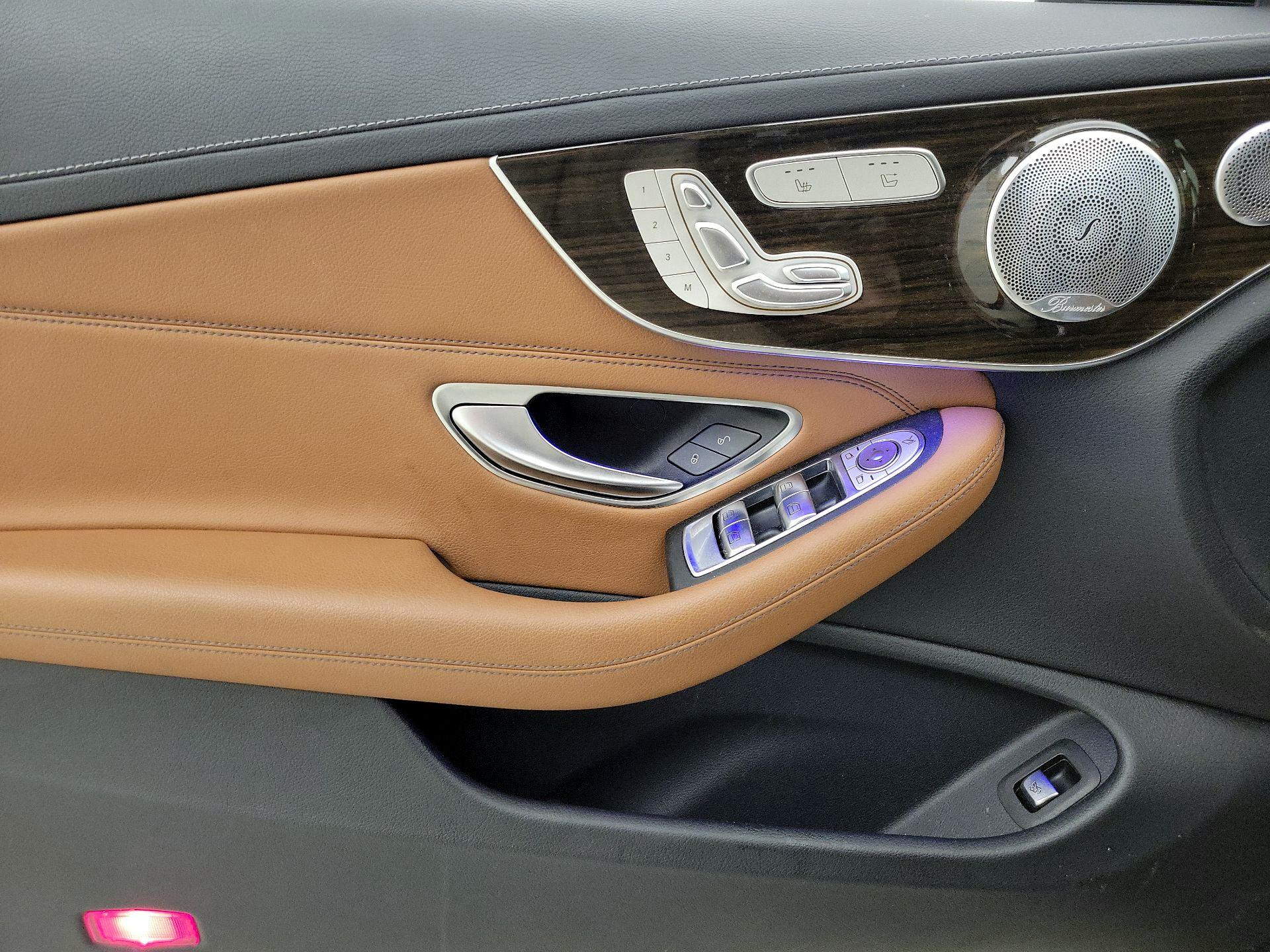 Thumbnail: 2020 Mercedes-Benz C-Class - 12