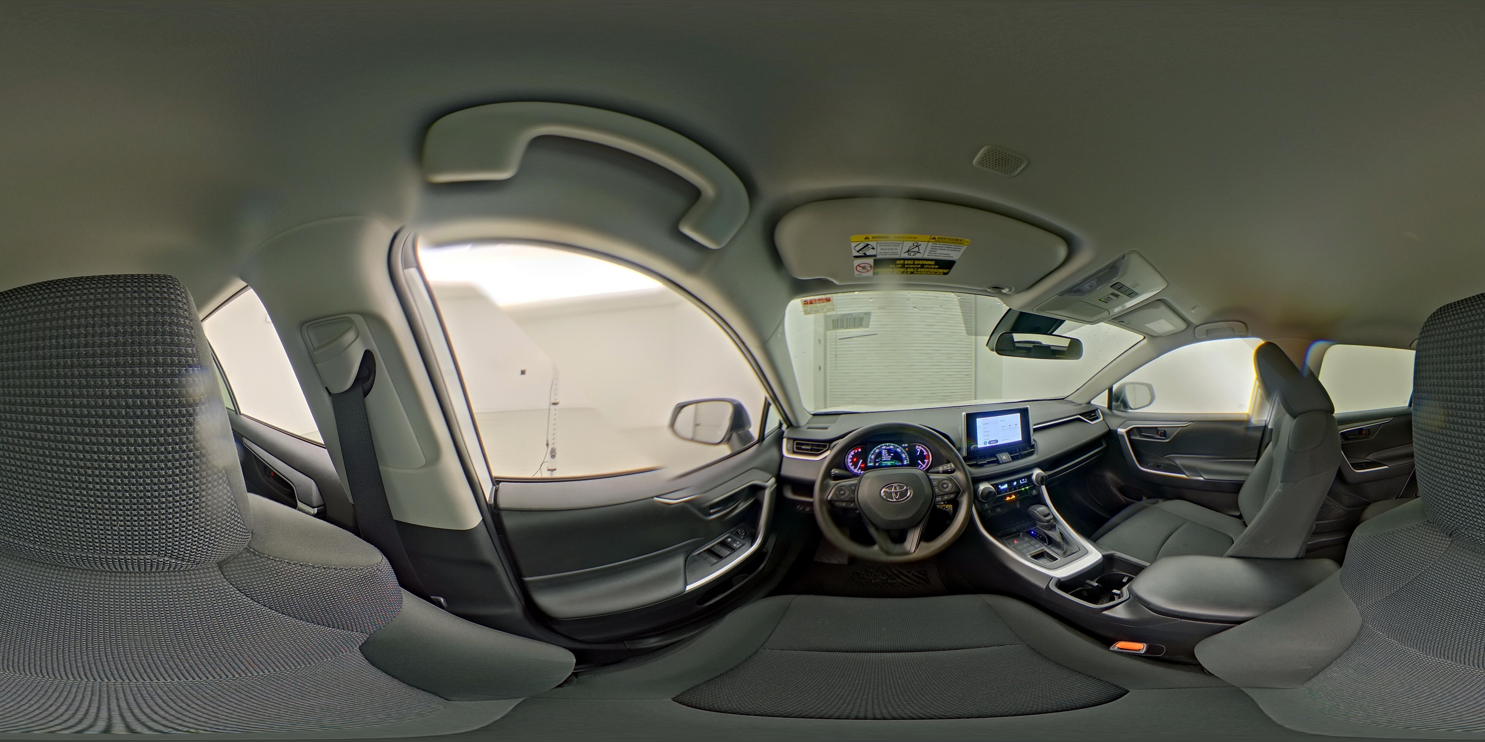 2024 Toyota RAV4 LE - Photo 27