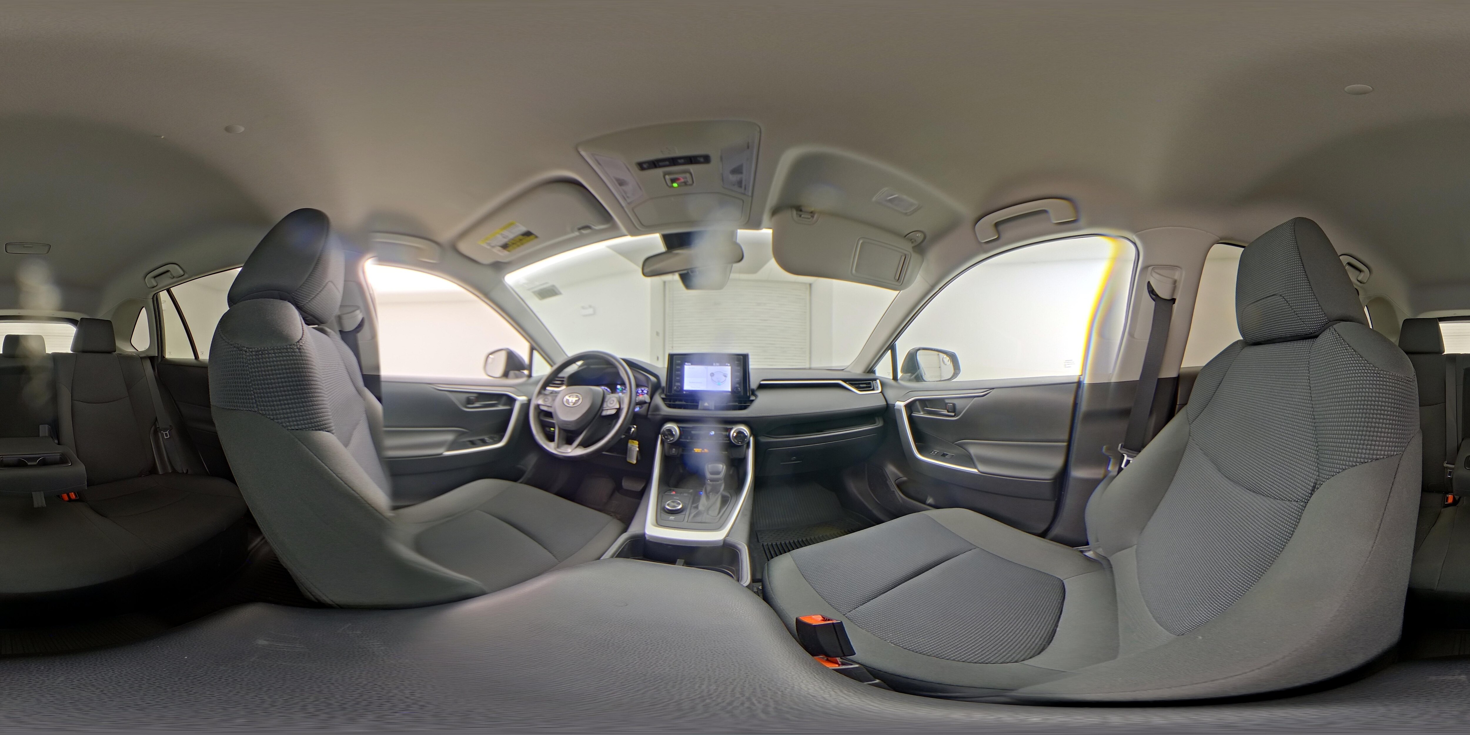 2022 Toyota RAV4 LE - Photo 25