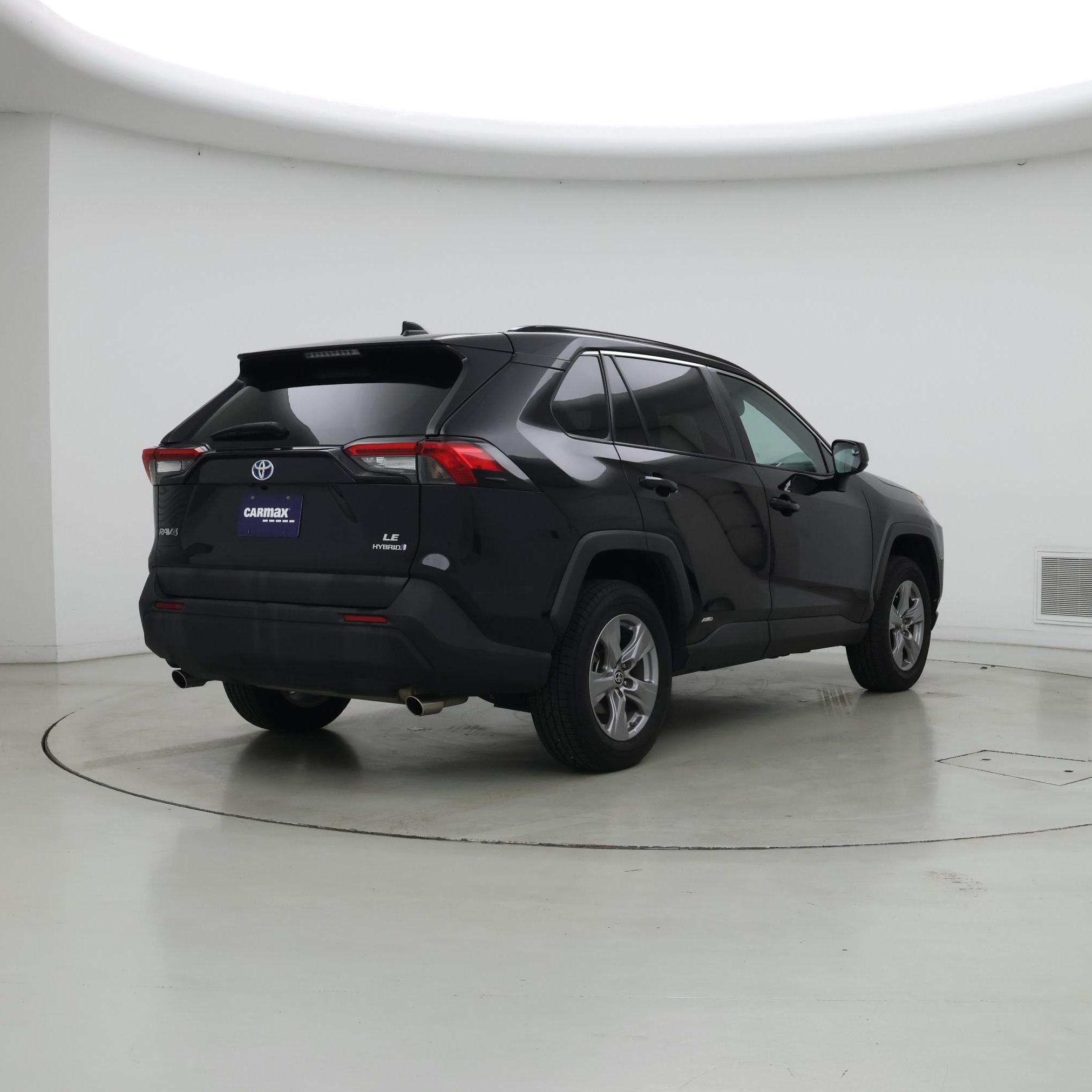 Thumbnail: 2022 Toyota RAV4 - 8